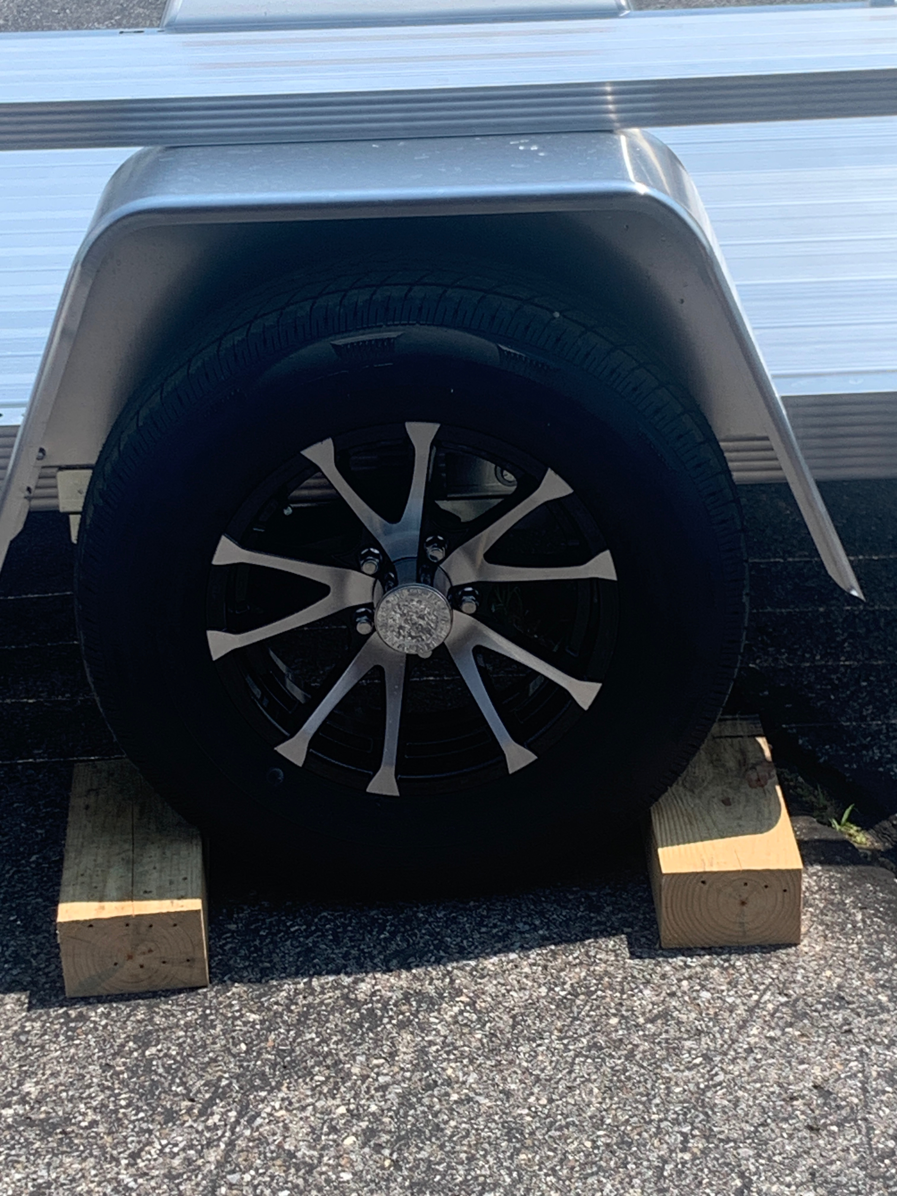 2025 Sport Haven AUT610D-F - 6X10 DELUXE - FOLDING RAMP - Photo 3