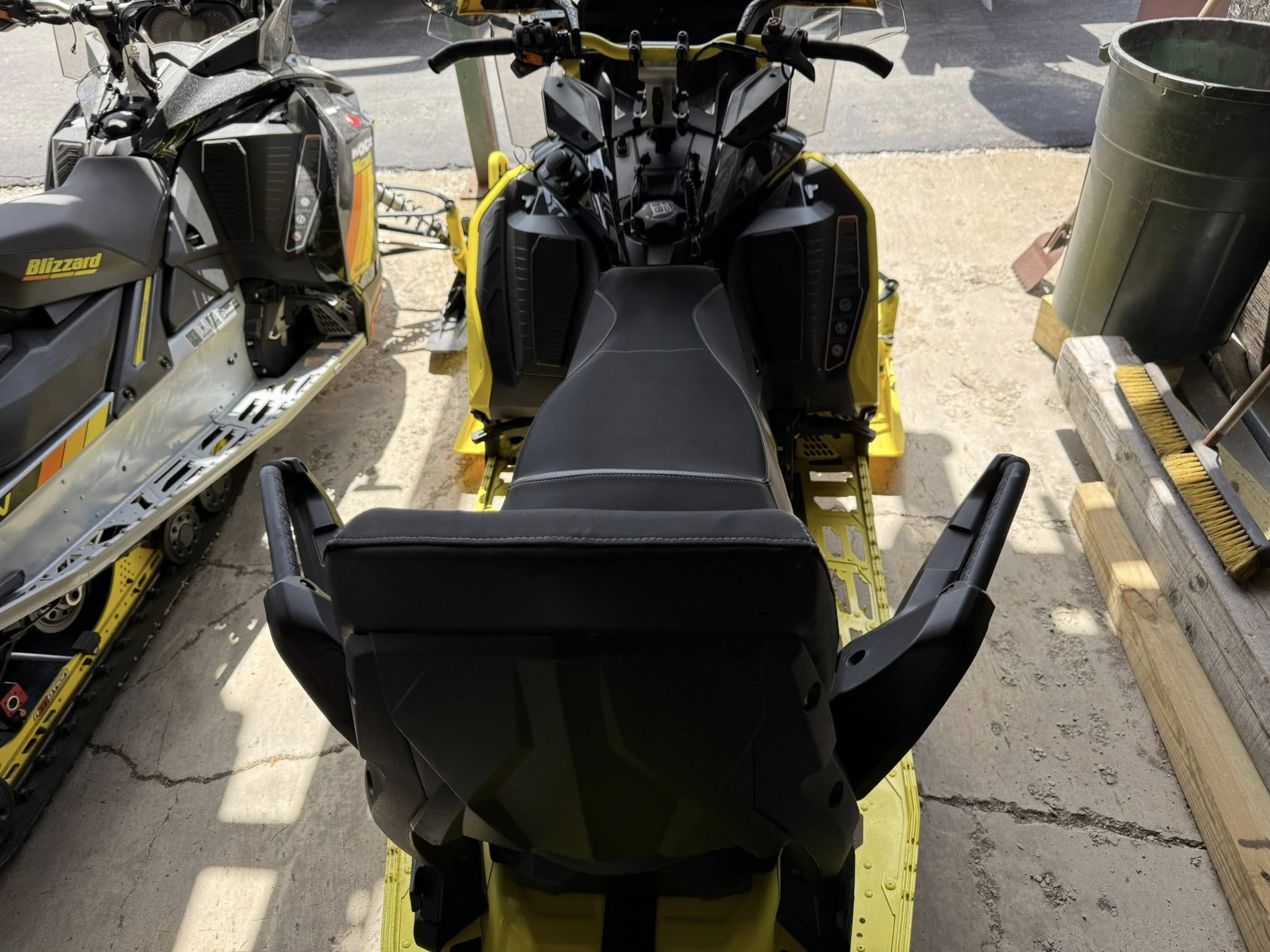 2021 Ski-Doo Renegade® X-RS® 850 E-TEC® - Yellow/Black - Photo 17