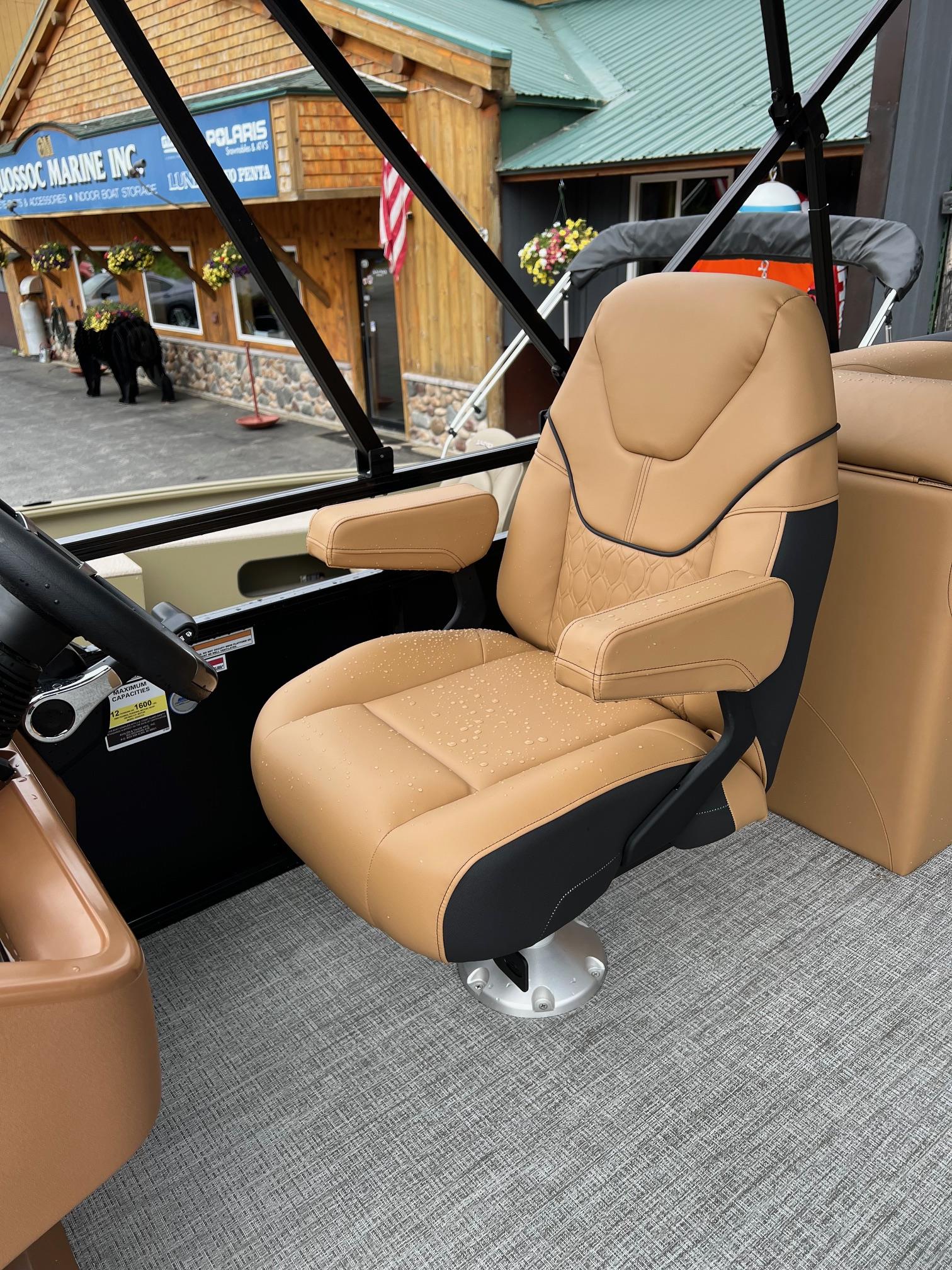2025 Avalon Venture 85 Quad Lounger - Photo 8