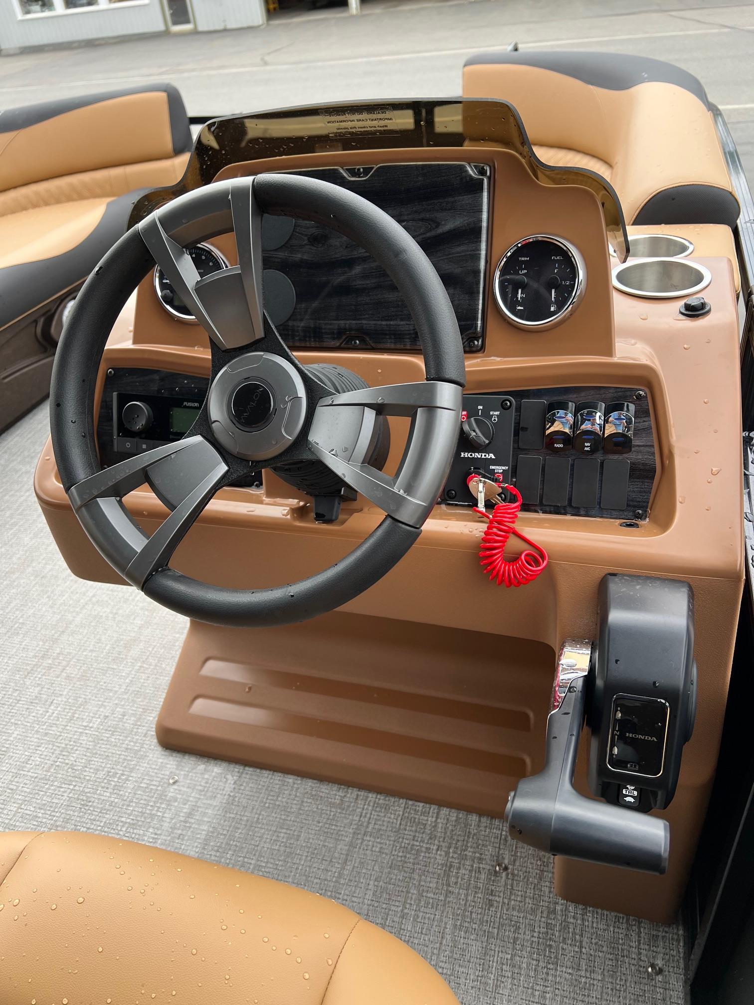 2025 Avalon Venture 85 Quad Lounger - Photo 9