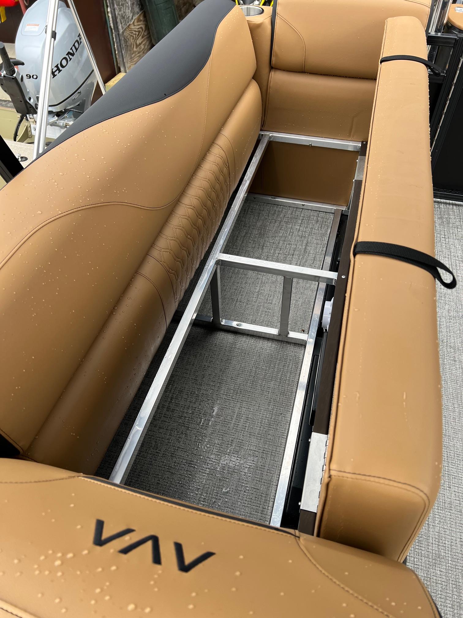 2025 Avalon Venture 85 Quad Lounger - Photo 13