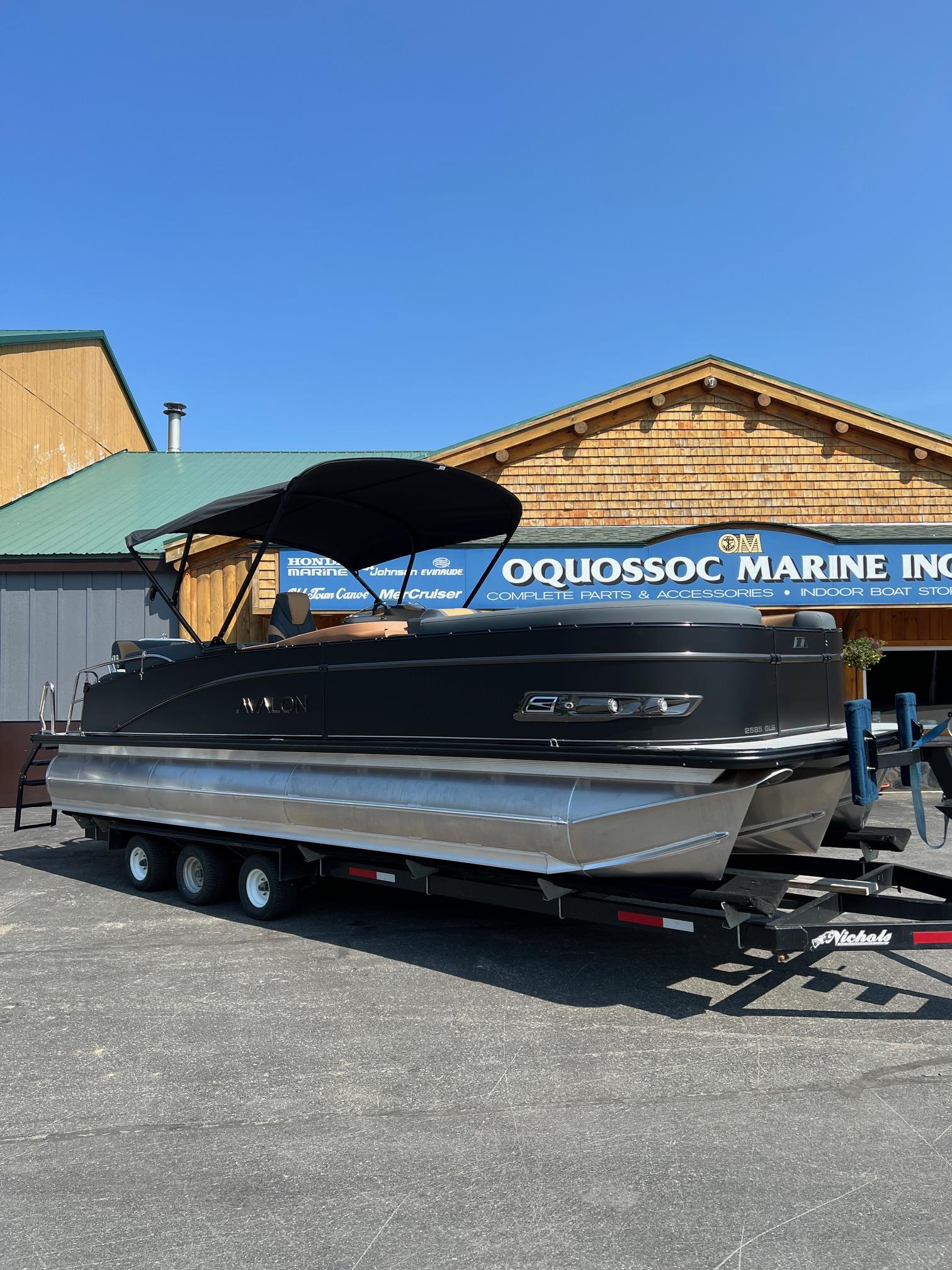 2026 Avalon Catalina Quad-lounger Shift