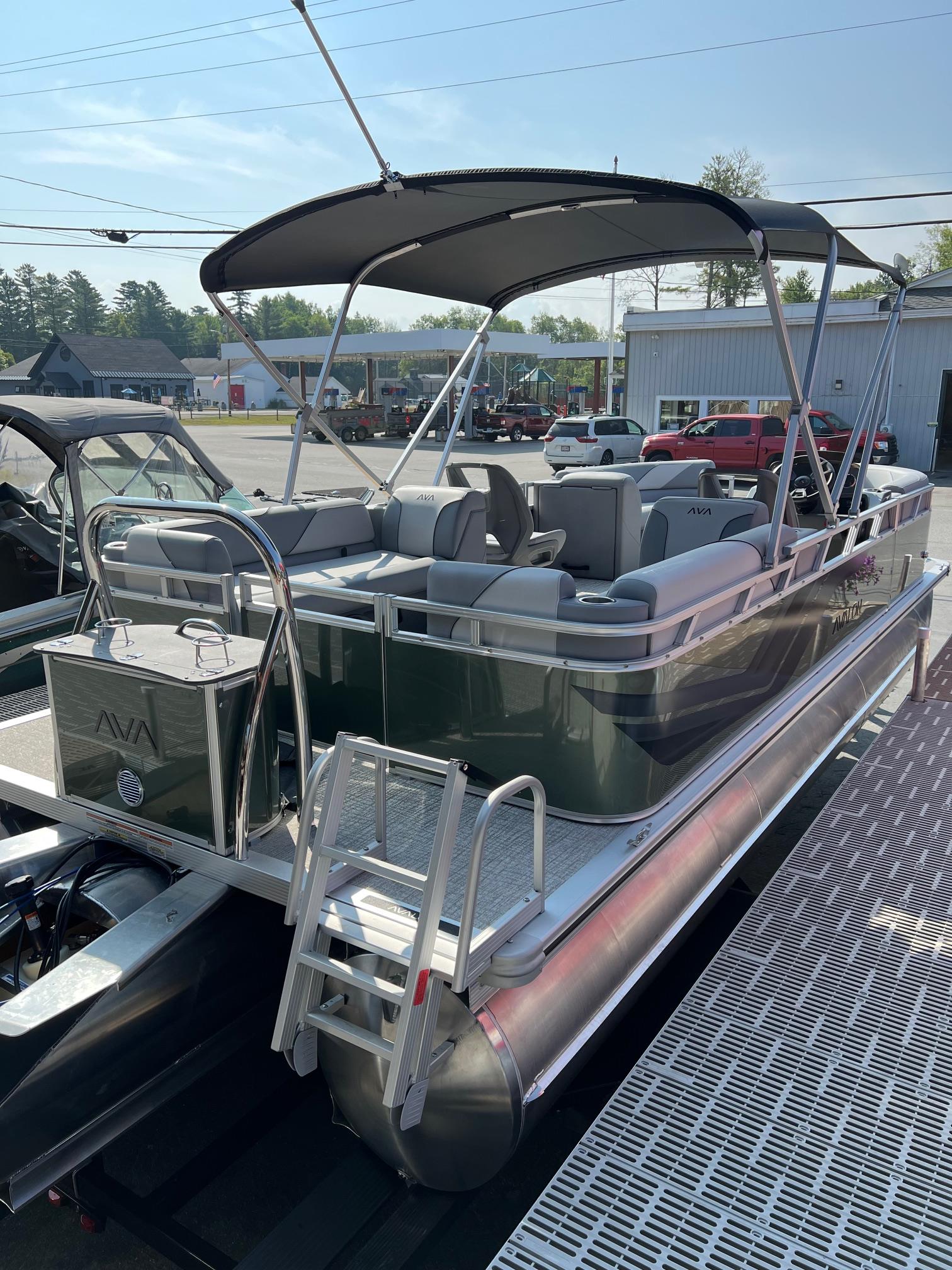 2026 Avalon Venture 85 Quad Lounger - Photo 2