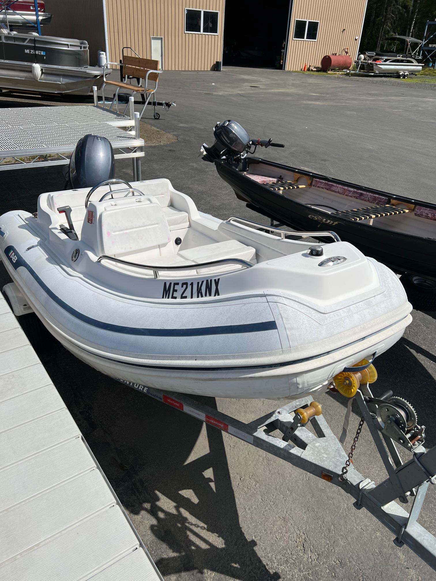 2013 AB Inflatable 12 DLX