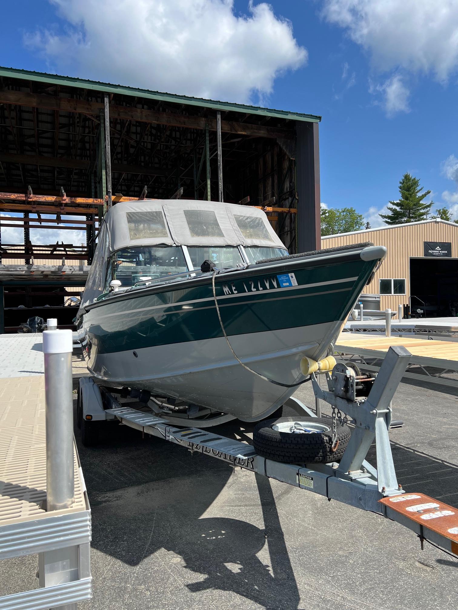 2005 Lund 2000 Fisherman