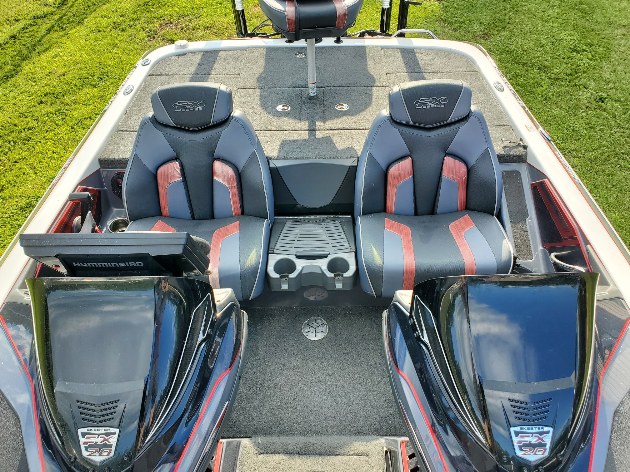 2019 Skeeter FX20 Apex Bass Boat w/250 Yamaha SHO Fourstroke, Solix 15, Solix 12 - Photo 11