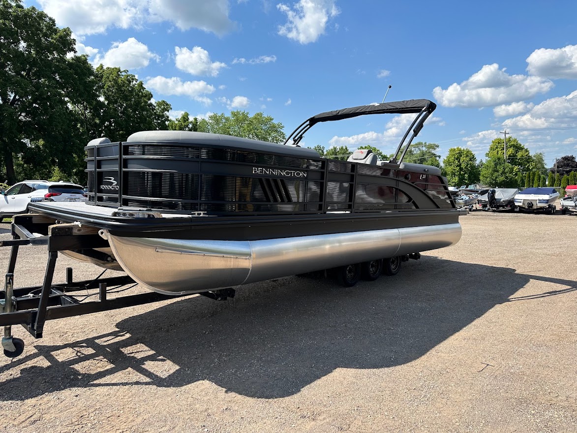 2024 Bennington 23LFB Fastback ESP Tri-toon w/ 250 HP Yamaha - Photo 5