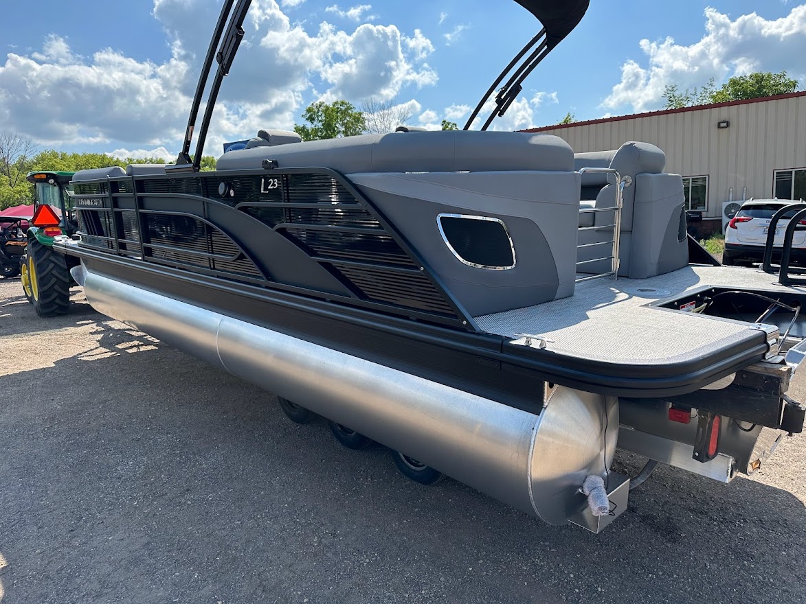 2024 Bennington 23LFB Fastback ESP Tri-toon w/ 250 HP Yamaha - Photo 8