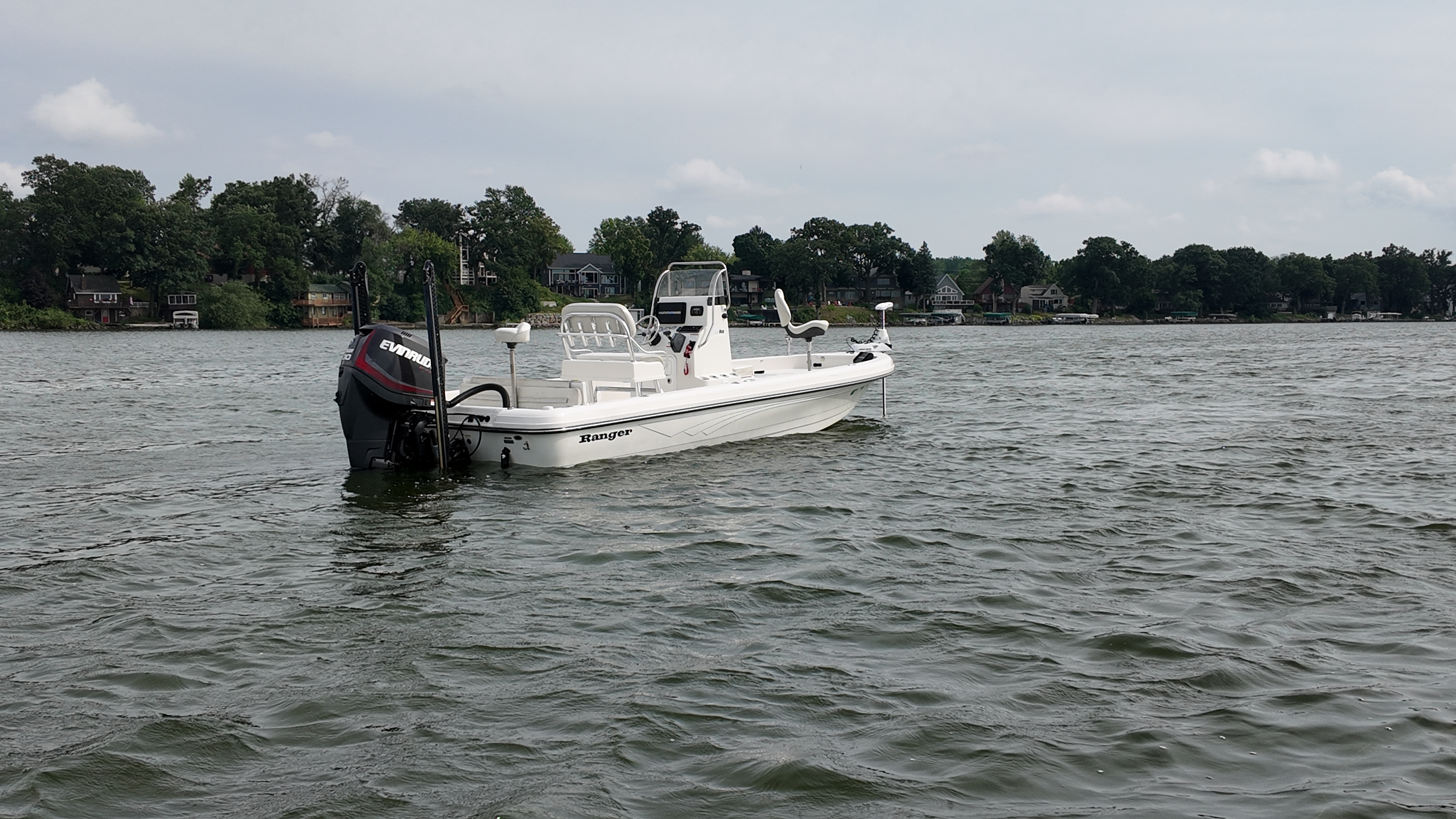 2014 Ranger Boats 2410 BAY Center Console.  300hp, 10' power poles, Helix 12, Helix 9, Ulterra 80, only 253 hours! - Photo 15