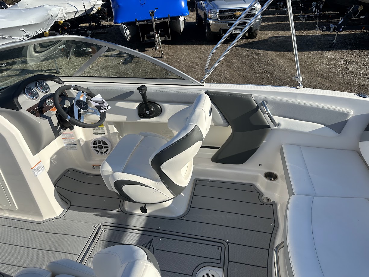 2024 Chaparral 19 SSI Outboard. 150HP Mercury - Photo 13