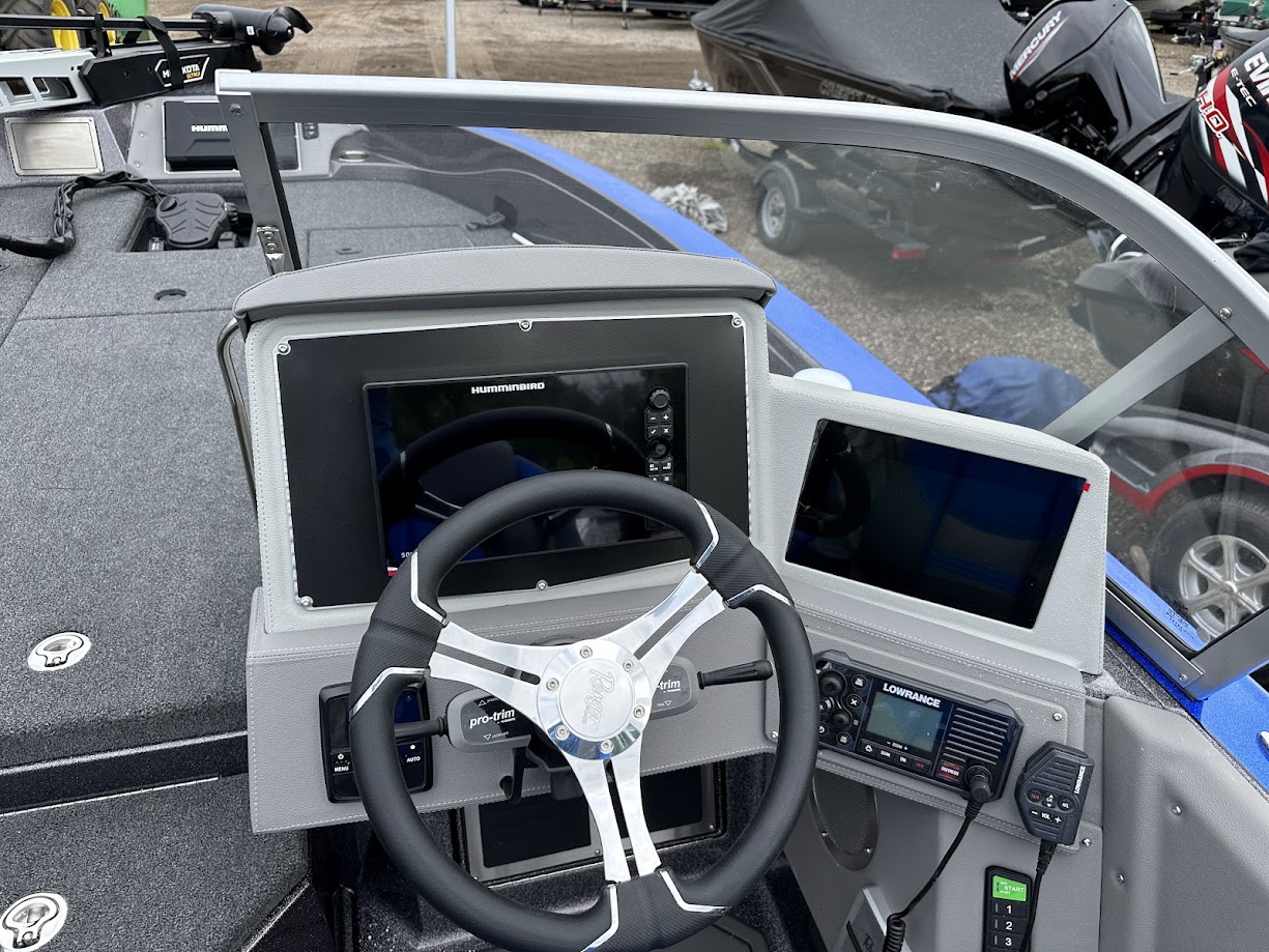 2025 Ranger Boats 620FS PRO 300 Pro XS, 15 Pro Kicker, Ultrex 115 Quest! - Photo 11