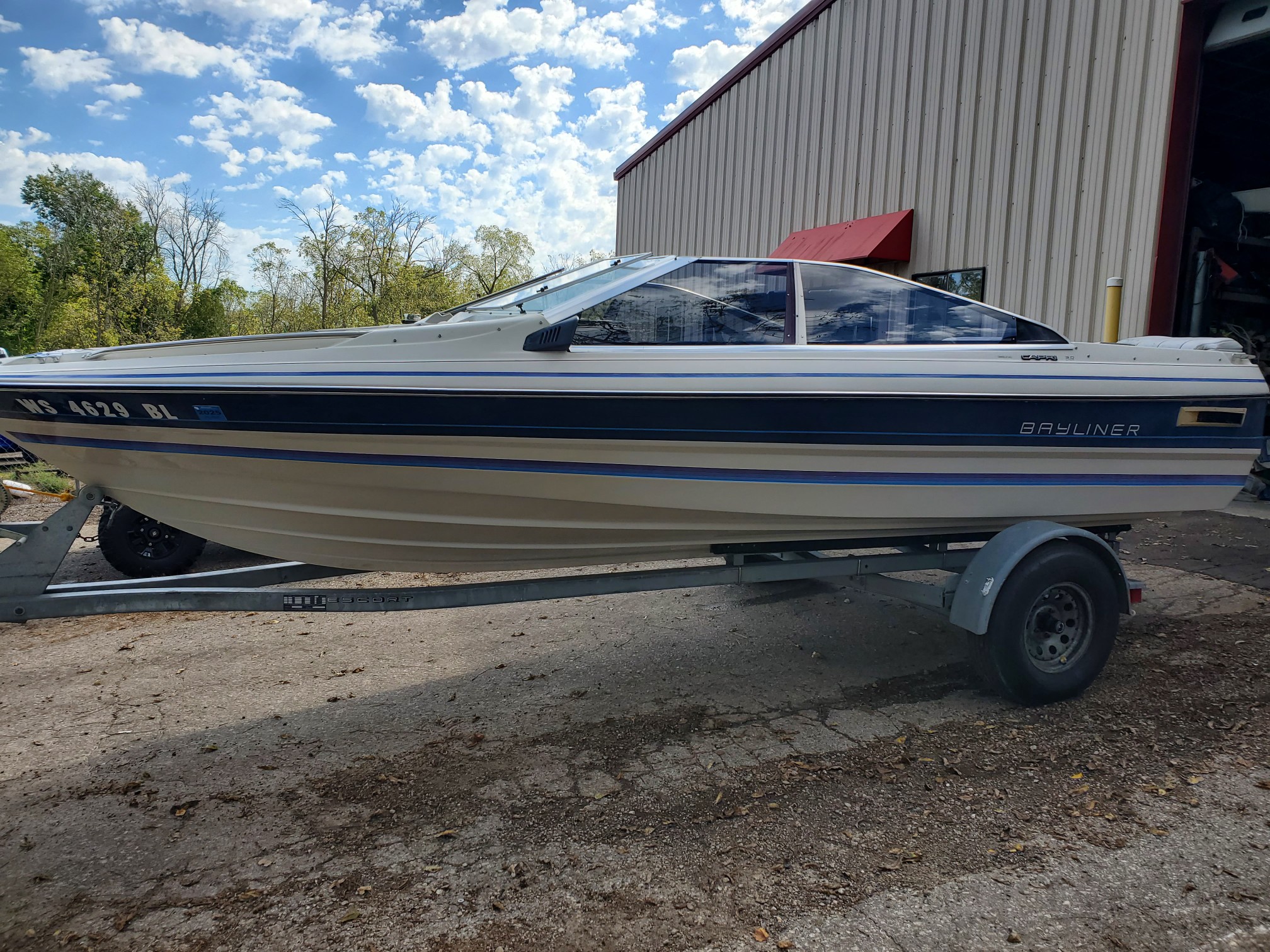 1987 Bayliner Capri Bowrider.  3.0 Sterndrive - Photo 18