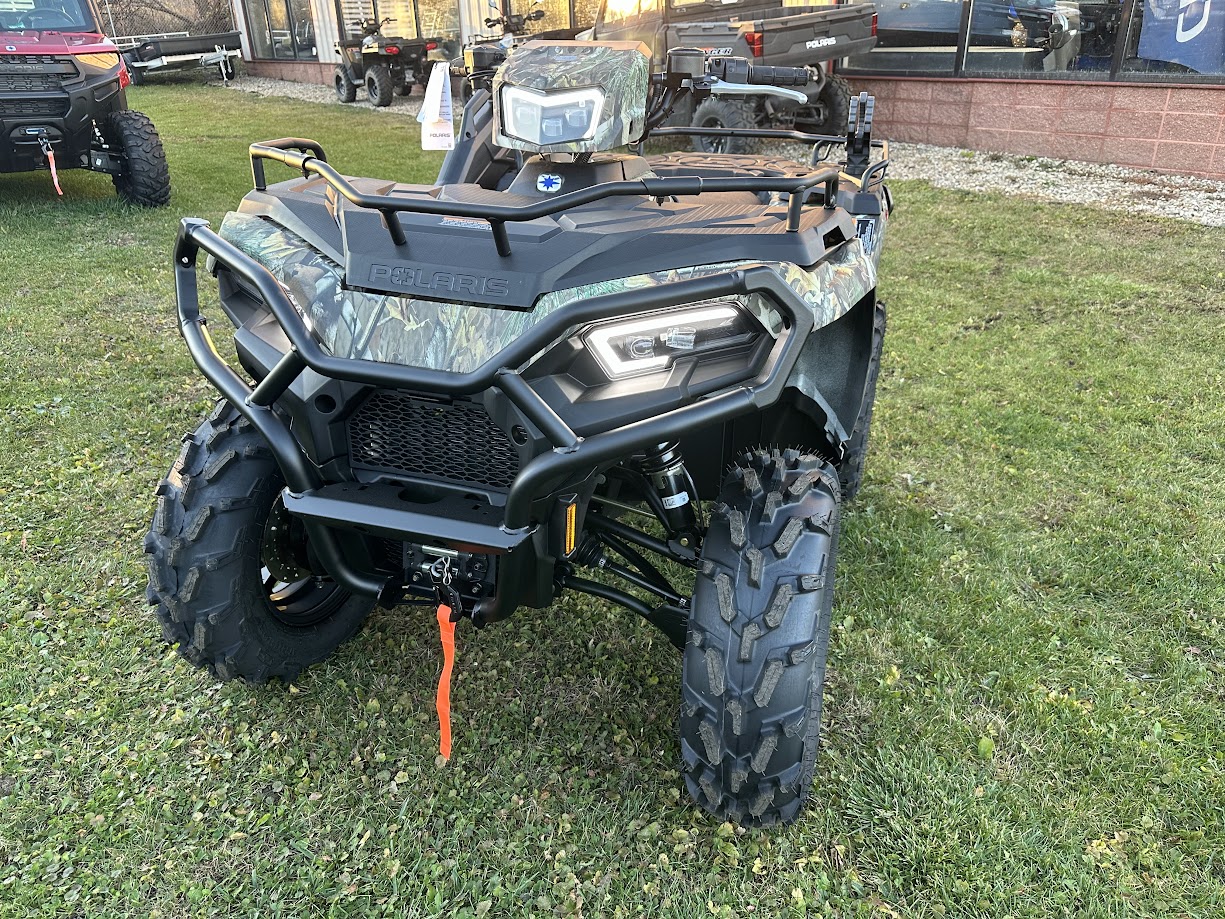 2025 Polaris Sportsman 570 Hunt Edition.  Power steering, winch, Gun scabbard! - Photo 5