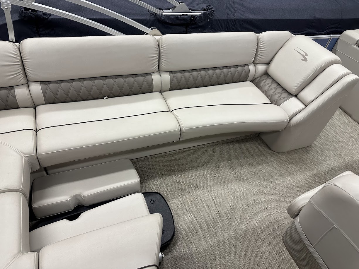 2017 Bennington 25 RCL ESP Tritoon Mercury 300HP Verado - Photo 20