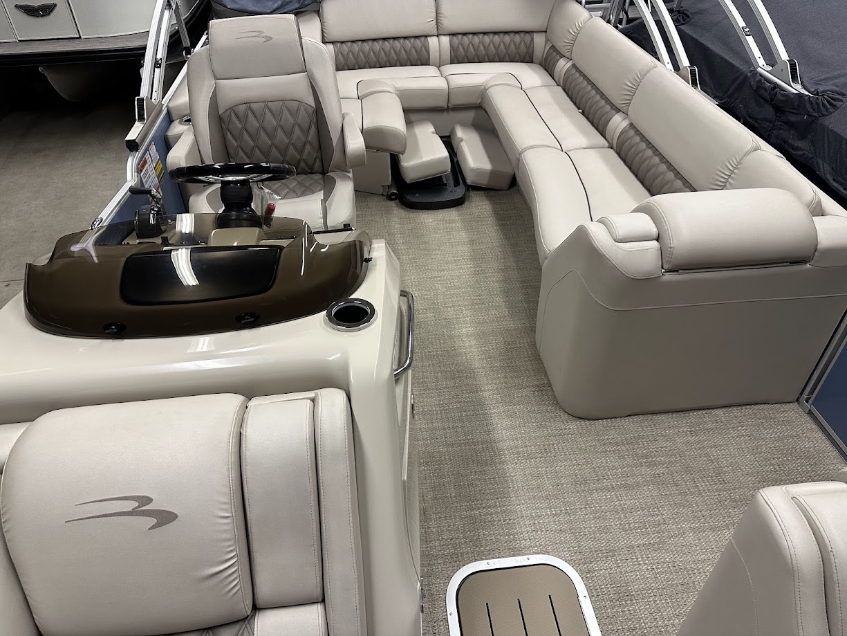 2017 Bennington 25 RCL ESP Tritoon Mercury 300HP Verado - Photo 15