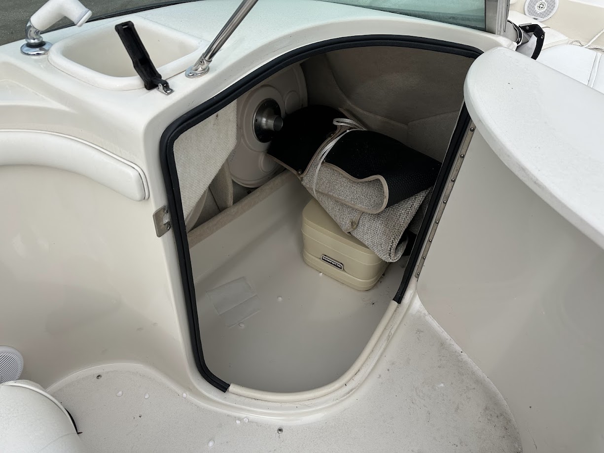 2000 Sea Ray 210 SUNDECK  5.0 Mercruiser V8 - Photo 12