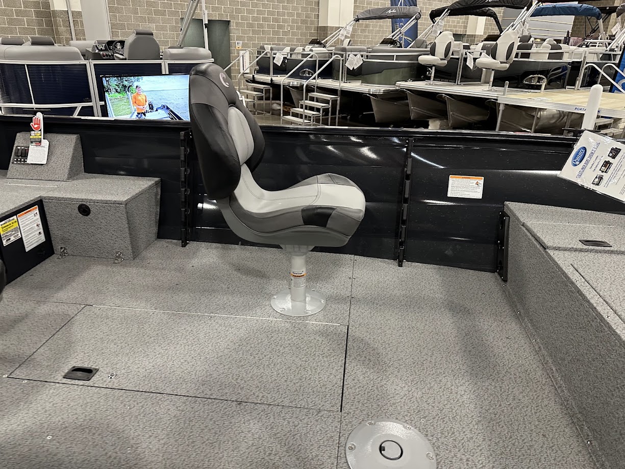 2025 Crestliner 1650 Kodiak Tiller. 60hp Mercury Fourstroke! - Photo 6