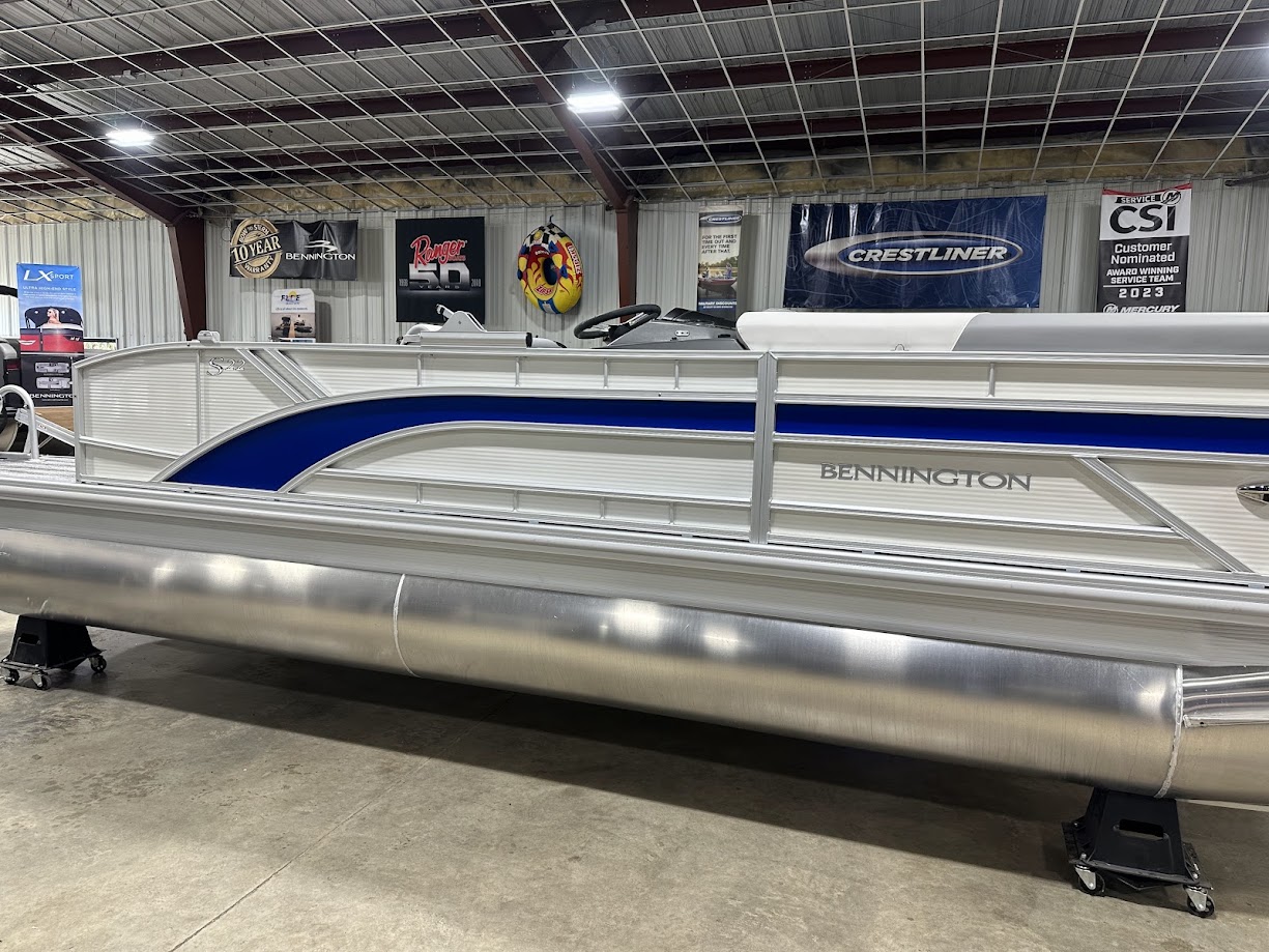2025 Bennington 22 SSB Swingback Tri-toon w/ 150HP Mercury - Photo 13