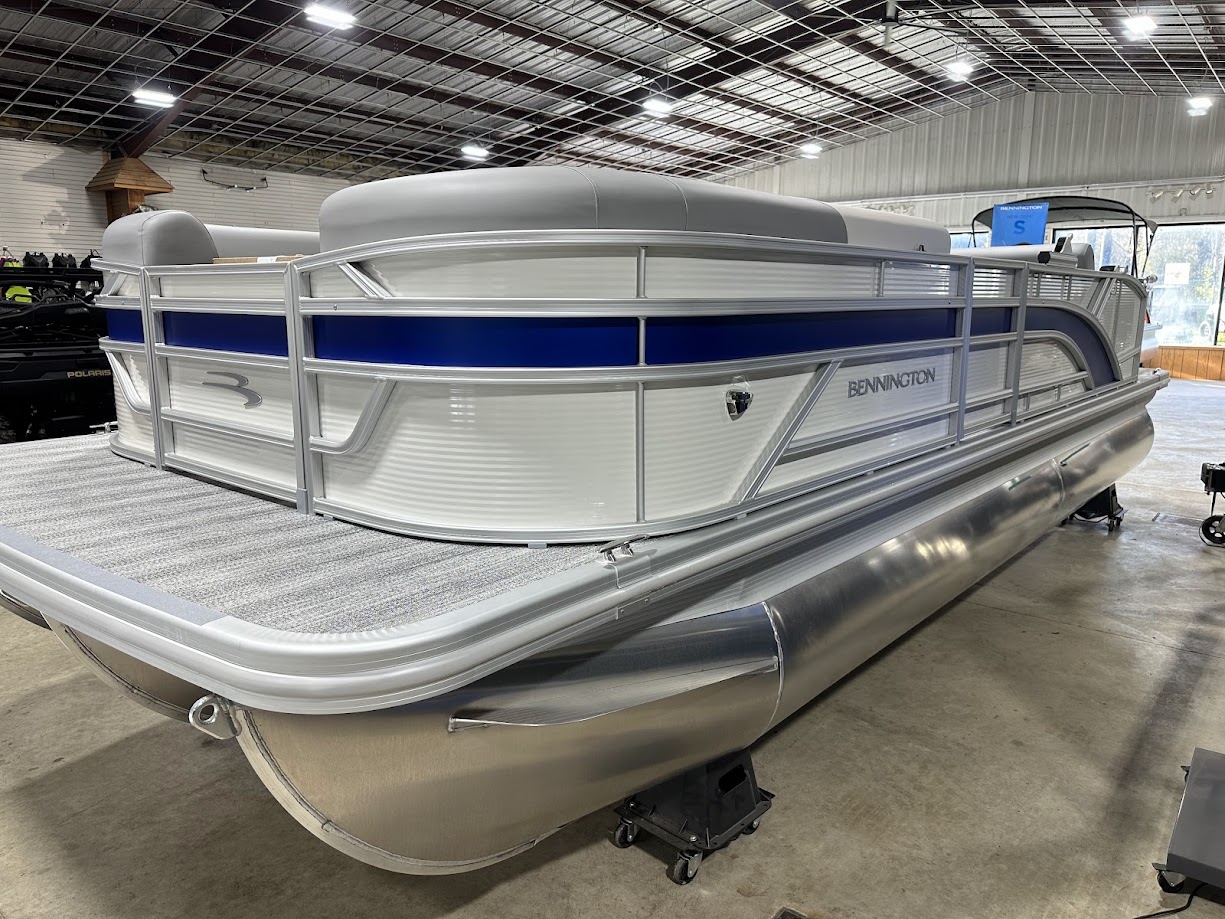2025 Bennington 22 SSB Swingback Tri-toon w/ 150HP Mercury - Photo 15