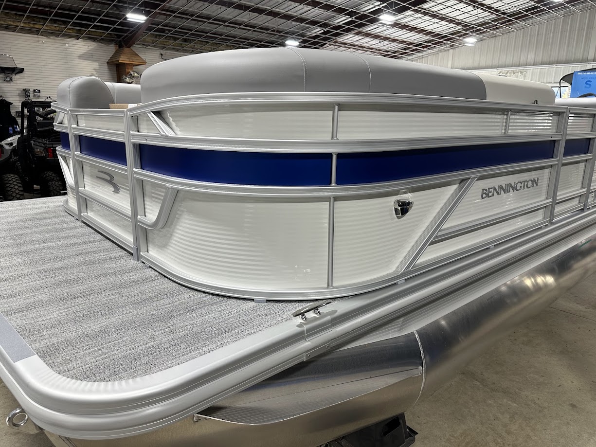 2025 Bennington 22 SSB Swingback Tri-toon w/ 150HP Mercury - Photo 16