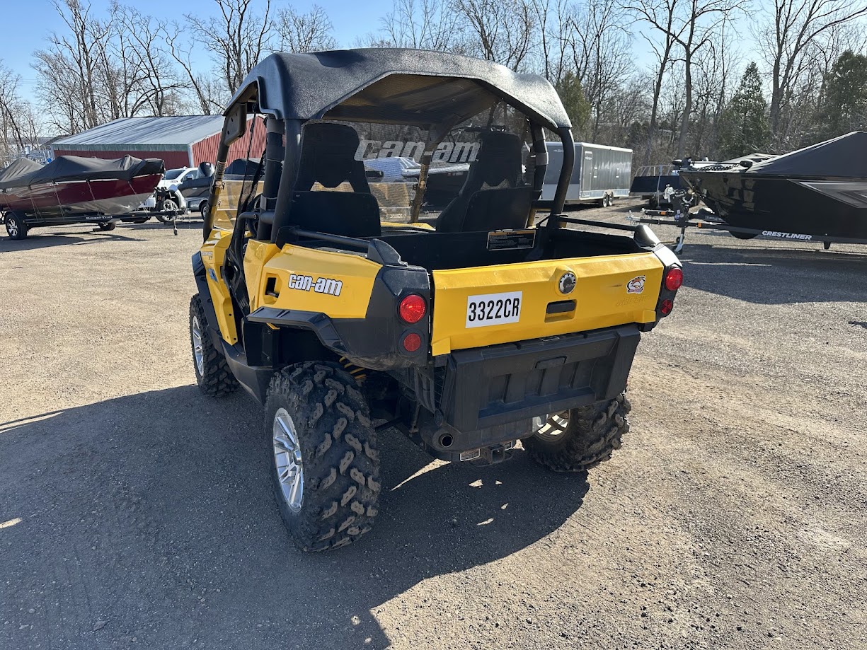 2011 Can-Am COMMANDER 800R XT - Photo 11