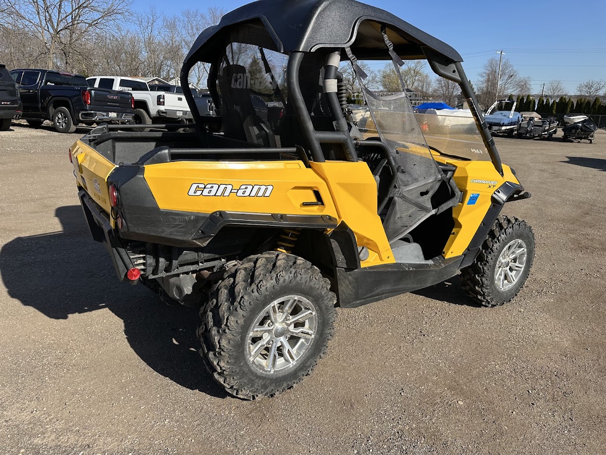 2011 Can-Am COMMANDER 800R XT - Photo 9