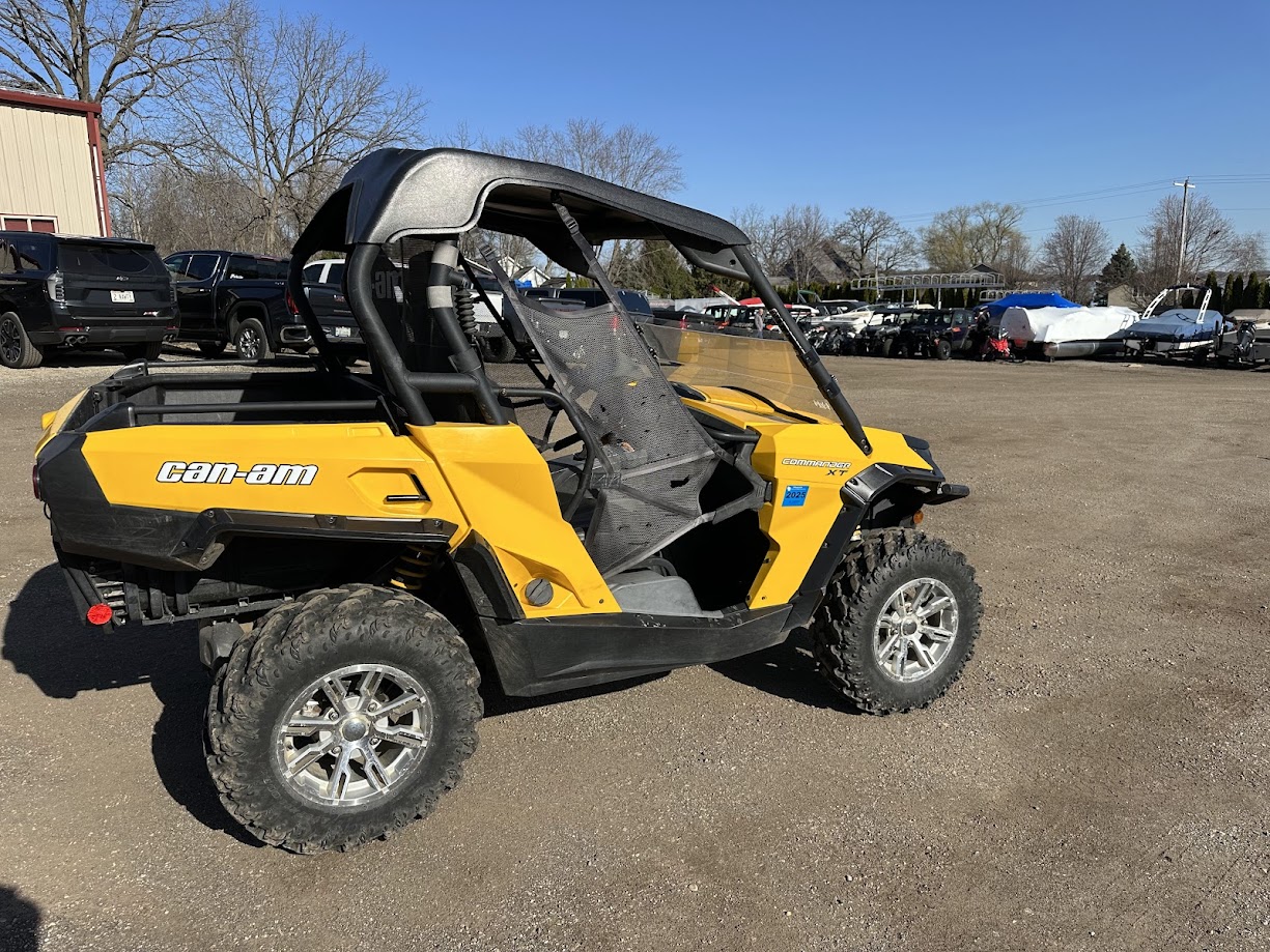 2011 Can-Am COMMANDER 800R XT - Photo 7