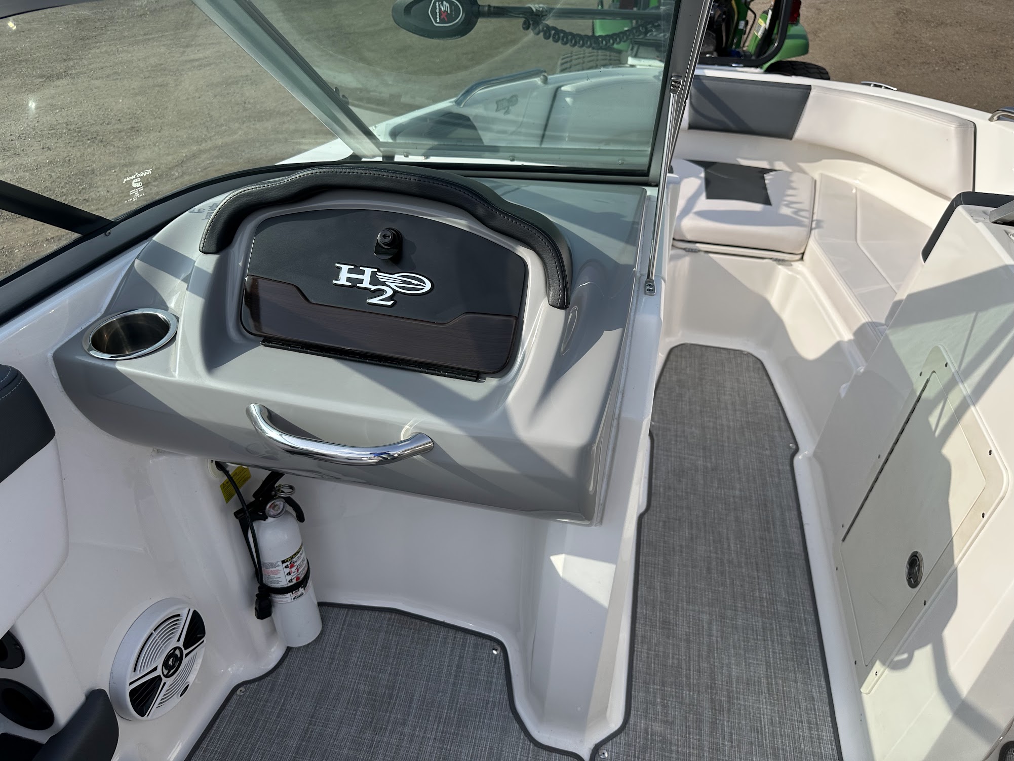 2019 Chaparral 21 H2O Ski & Fish OB W/ Mercury 150hp - Photo 11