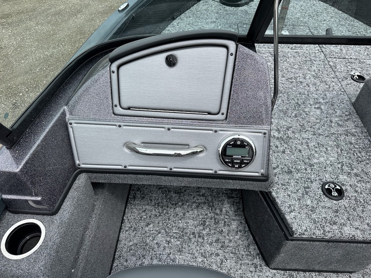 2025 Ranger Boats VS1782 ANGLER. Walk Through windshield. 150hp Mercury ProXS - Photo 19