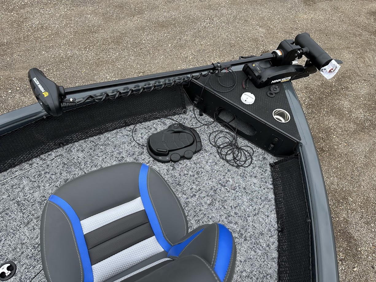 2025 Ranger Boats VS1782 ANGLER. Walk Through windshield. 150hp Mercury ProXS - Photo 13