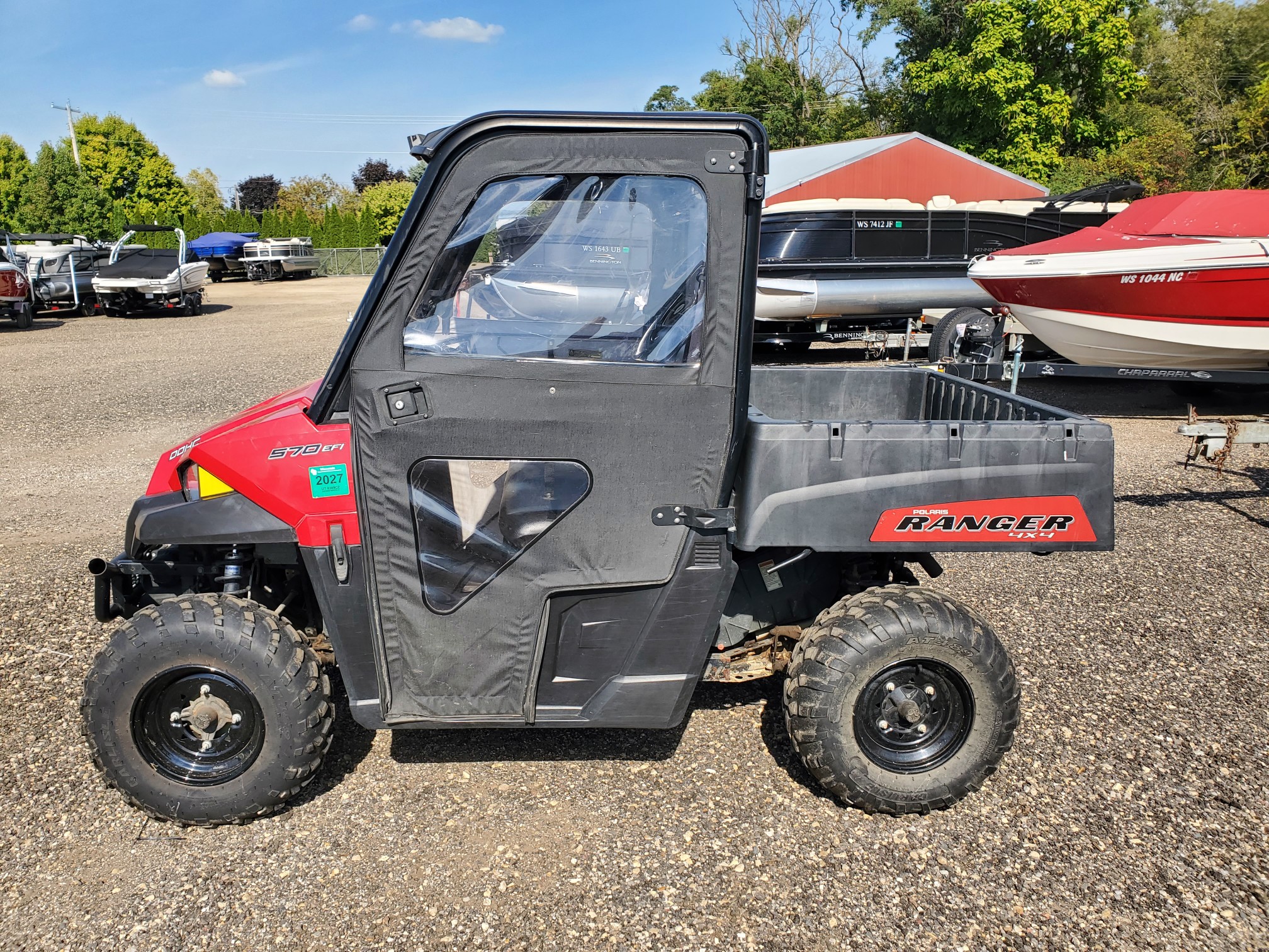 2015 Polaris Ranger 570 Mid-size.  Full cab w/heat!