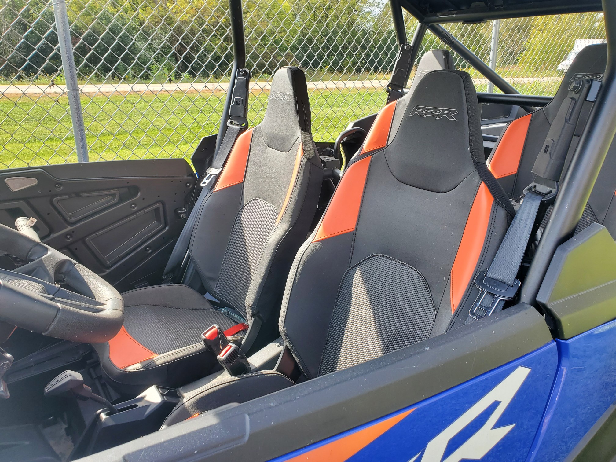 2025 Polaris RZR XP 4 1000 Ultimate.  4 seat unit with Ride Command! - Photo 7