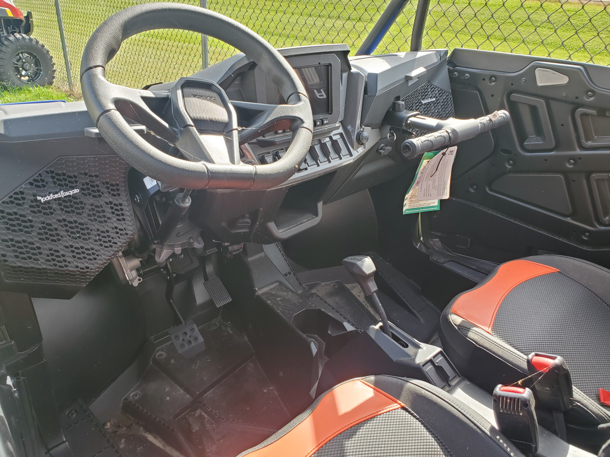 2025 Polaris RZR XP 4 1000 Ultimate.  4 seat unit with Ride Command! - Photo 6