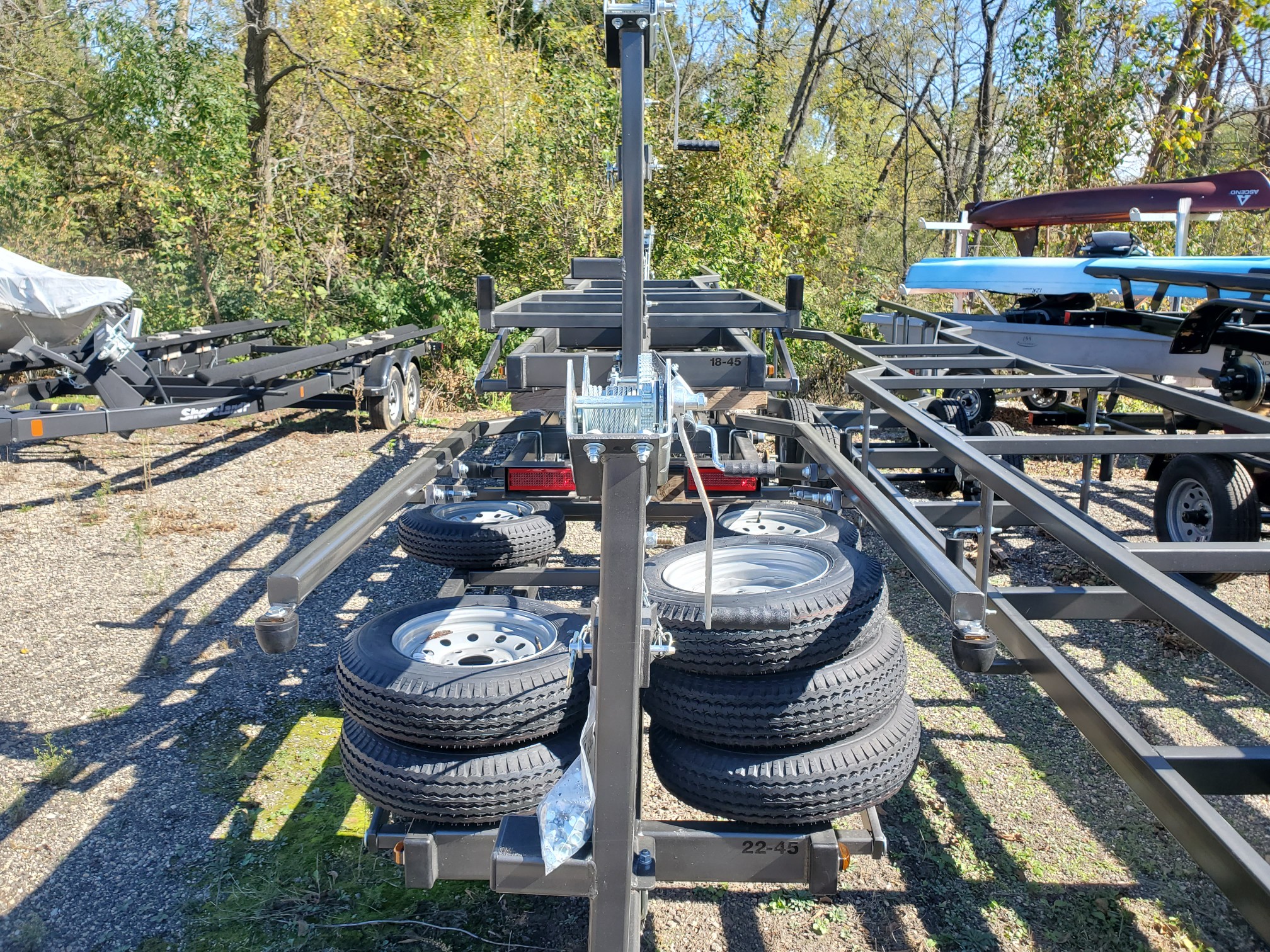 2026 Trophy Trailers PT22 22' Tandem axle scissors pontoon trailer - Photo 3