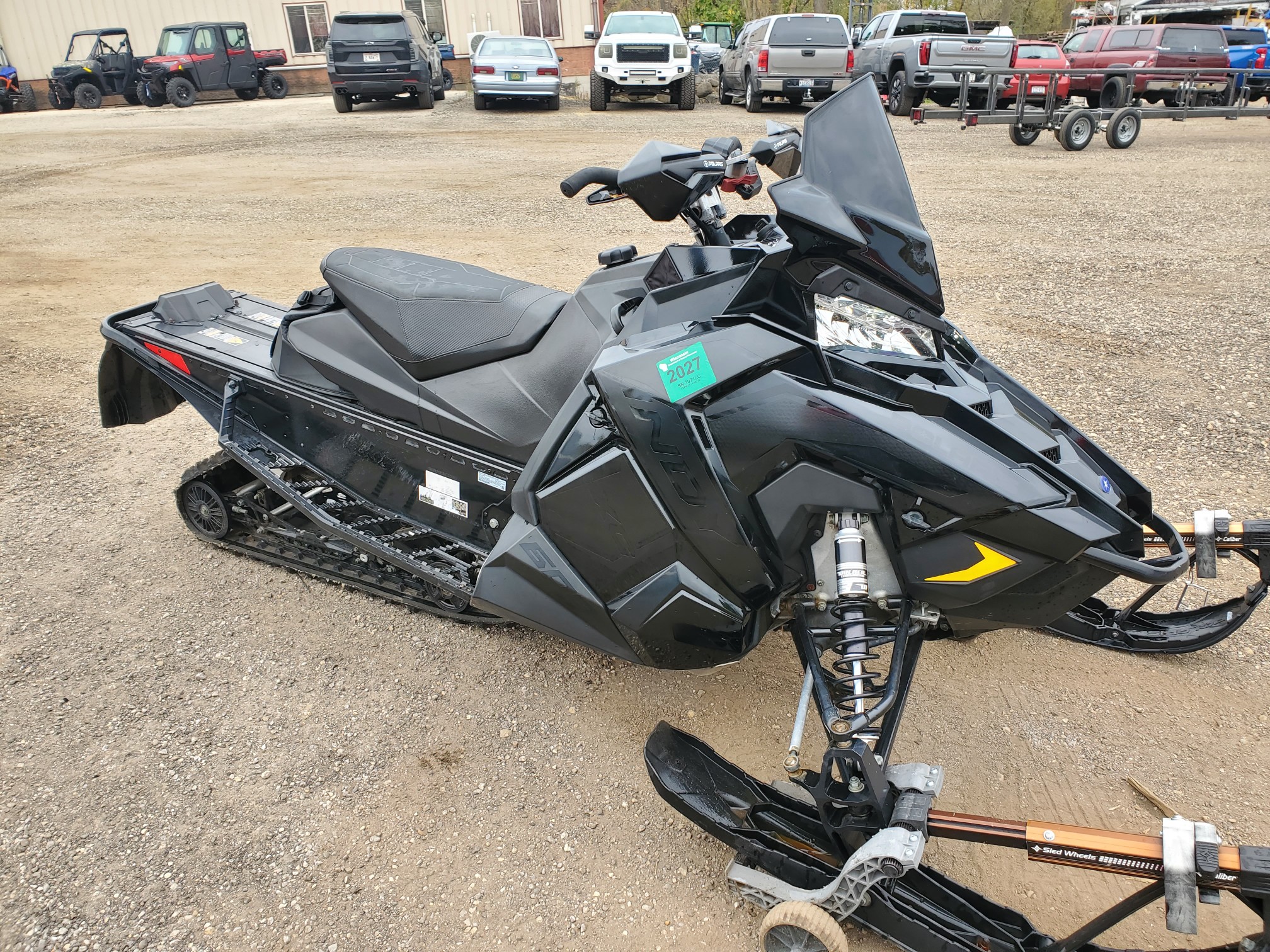 2019 Polaris 600 INDY XC 129. E-Start 1.25 Ripsaw 2 Track.
