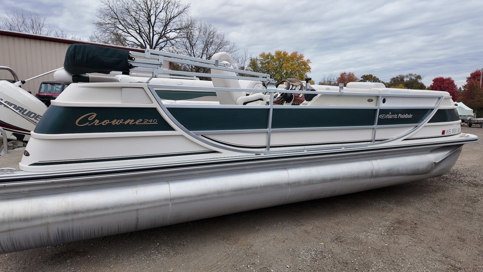 2004 Harris 240 CROWNE w/ Evinrude 115hp - Photo 11