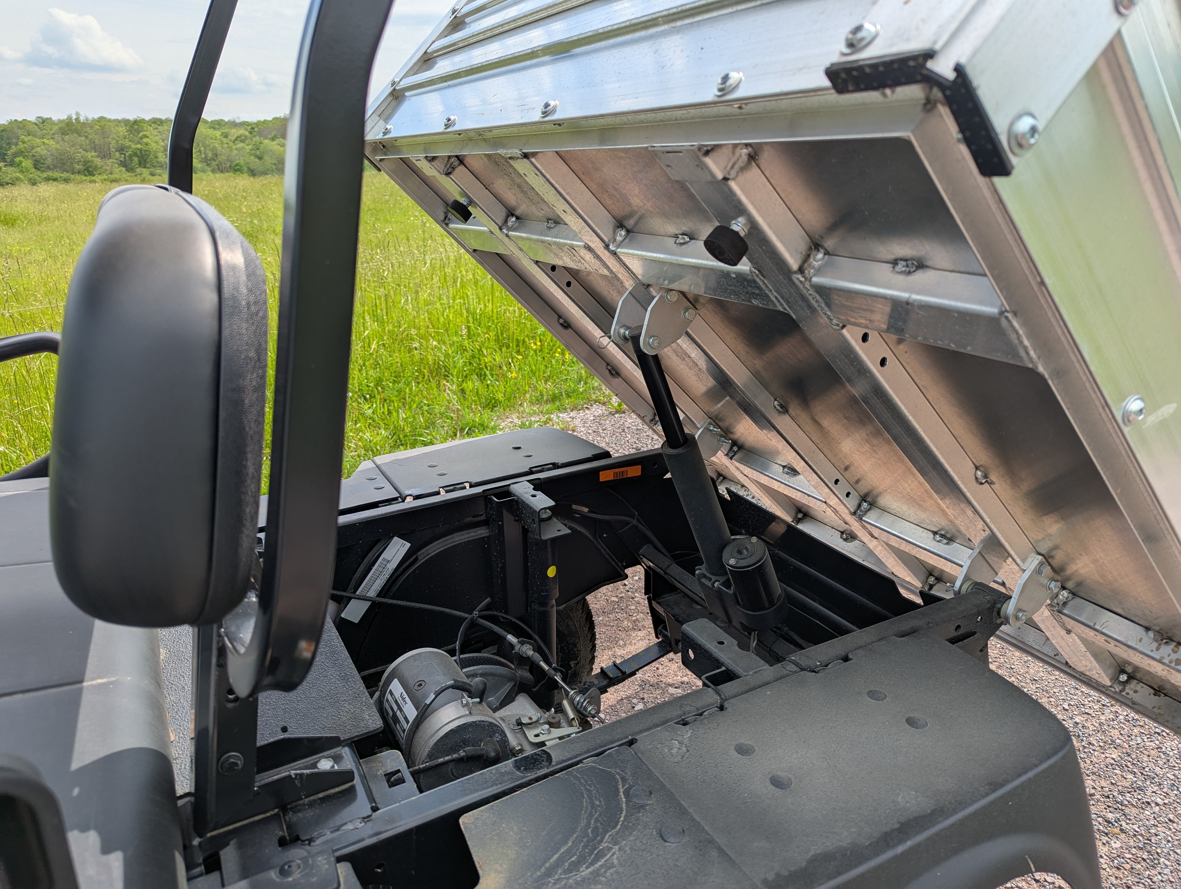 2024 Cushman Hauler Pro & 1200 Series Hauler 1200 EFI Gas for Sale