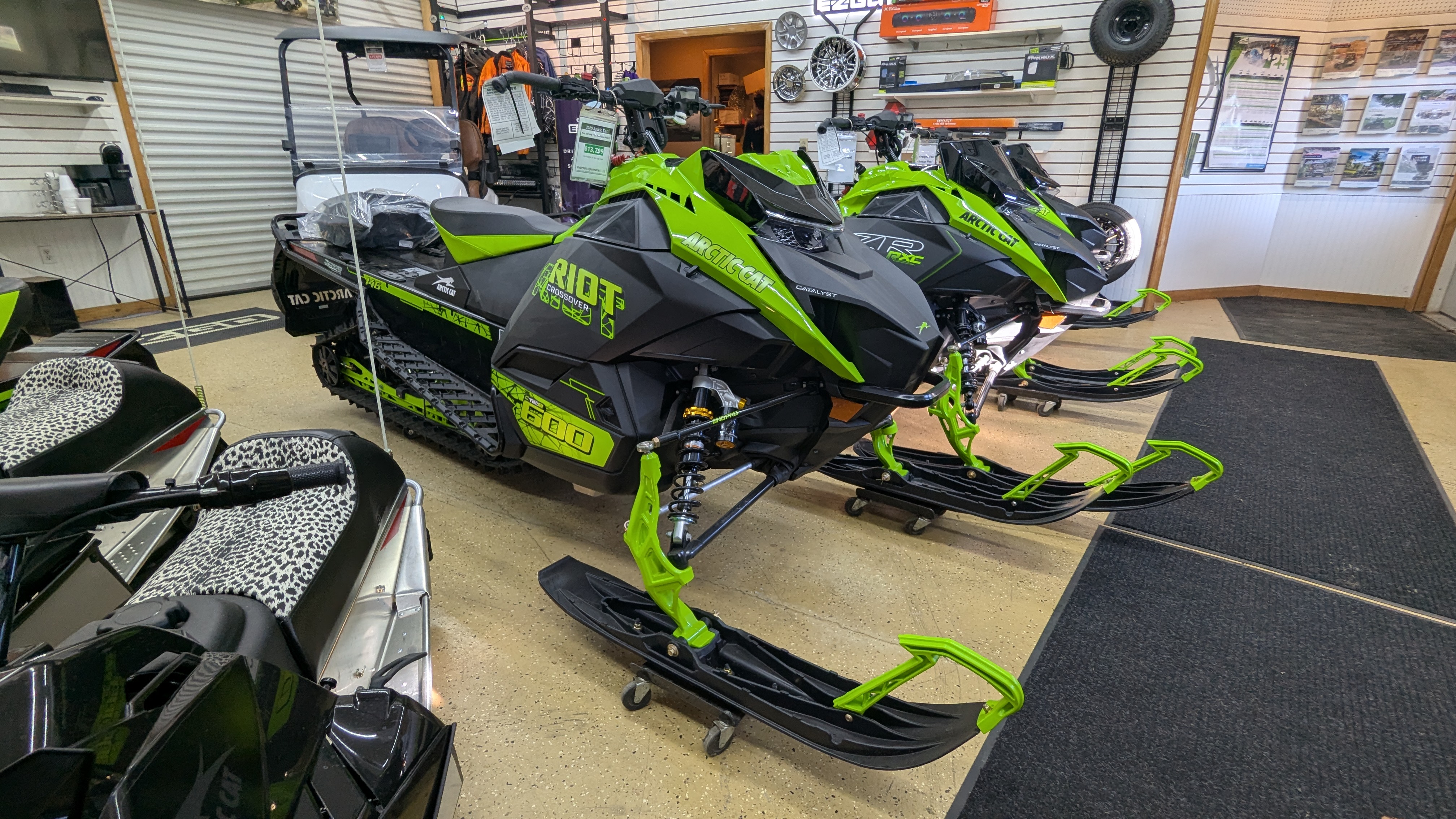 2025 Arctic Cat Riot 600 146 1.35 AWS Sno Pro ES