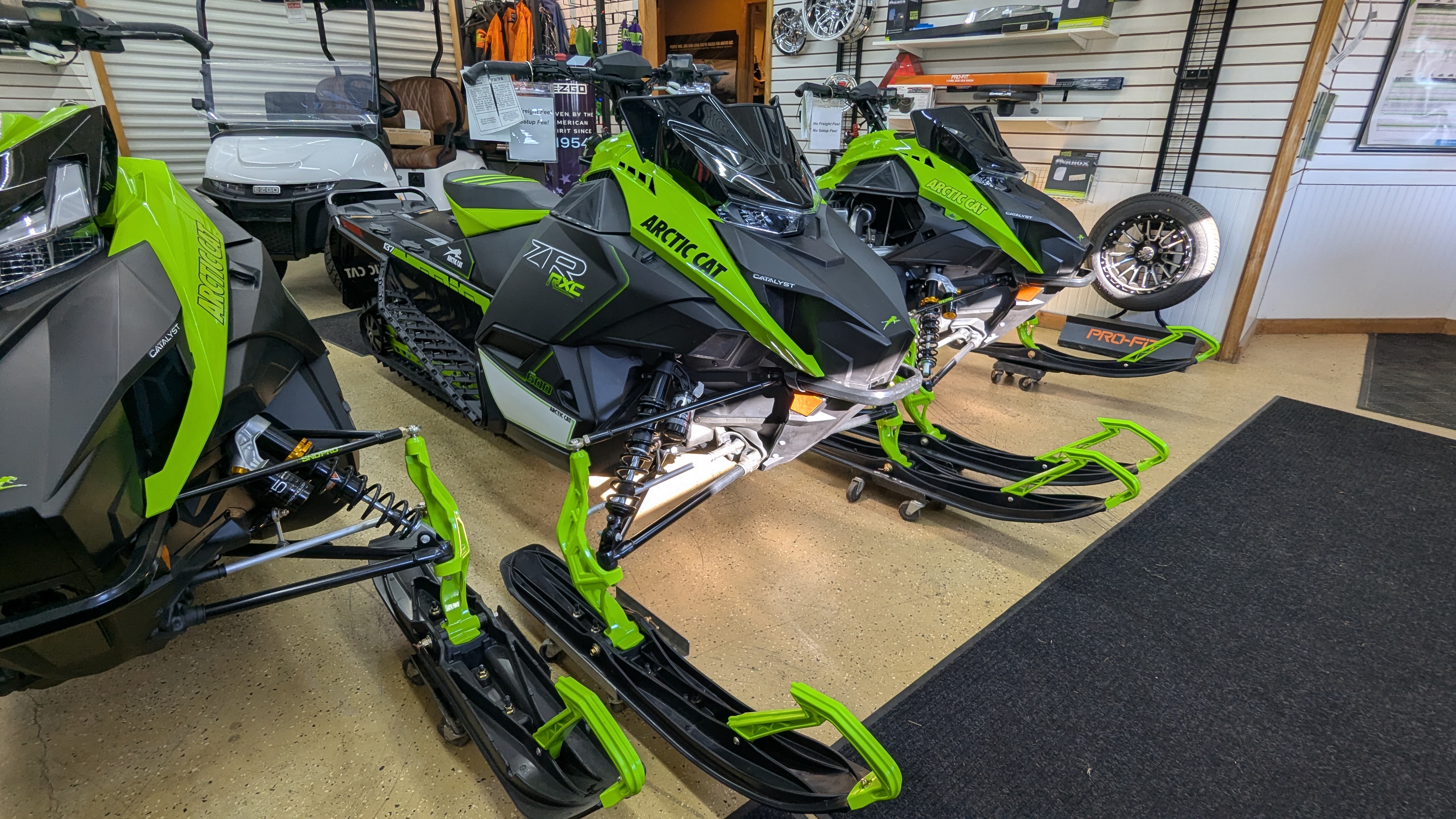 2025 Arctic Cat ZR 600 137 RXC ES GRN 1.35