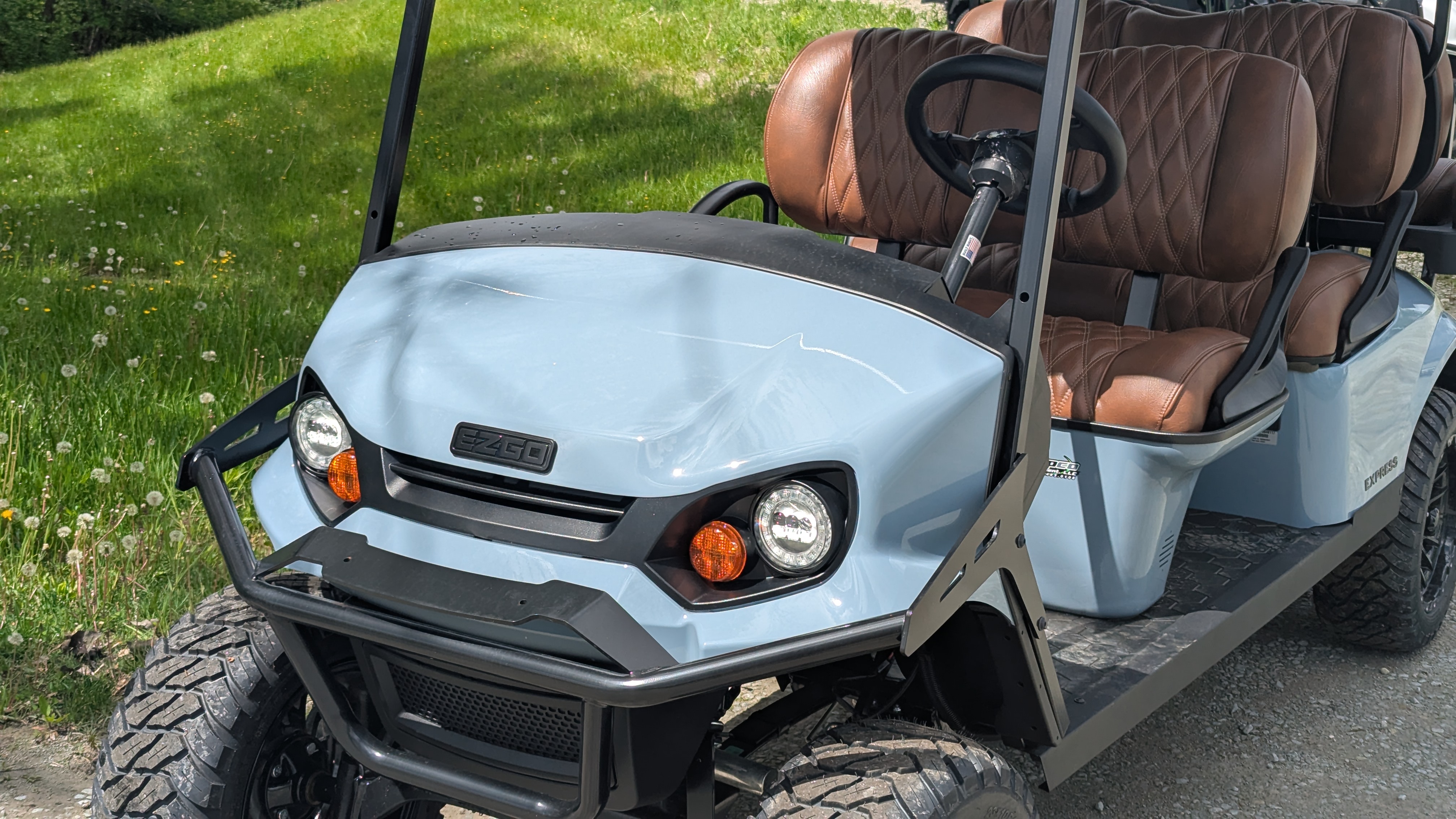 2025 E-Z-GO Express 6 Gas Lifted - Photo 6