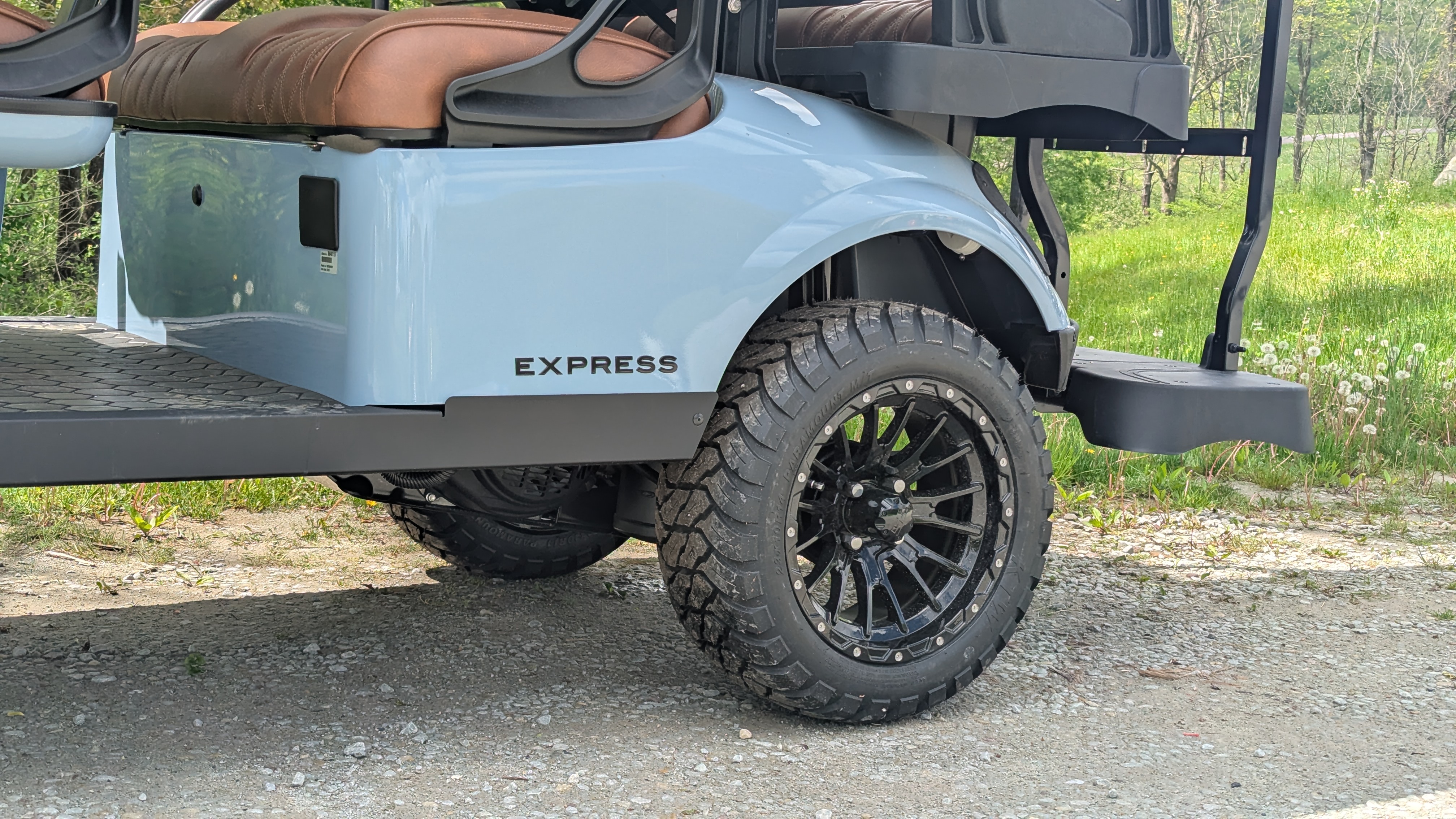 2025 E-Z-GO Express 6 Gas Lifted - Photo 7