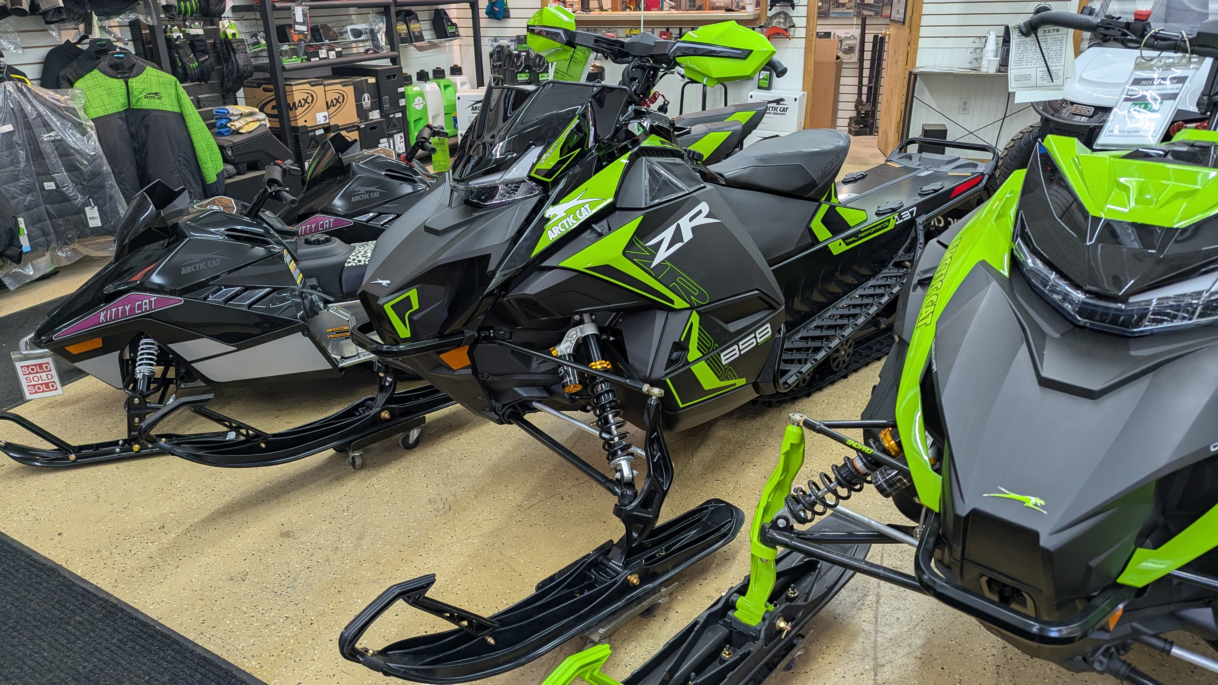 2026 Arctic Cat 26 ZR 858 137 SP ES US GRN 1.25(G) - Photo 3