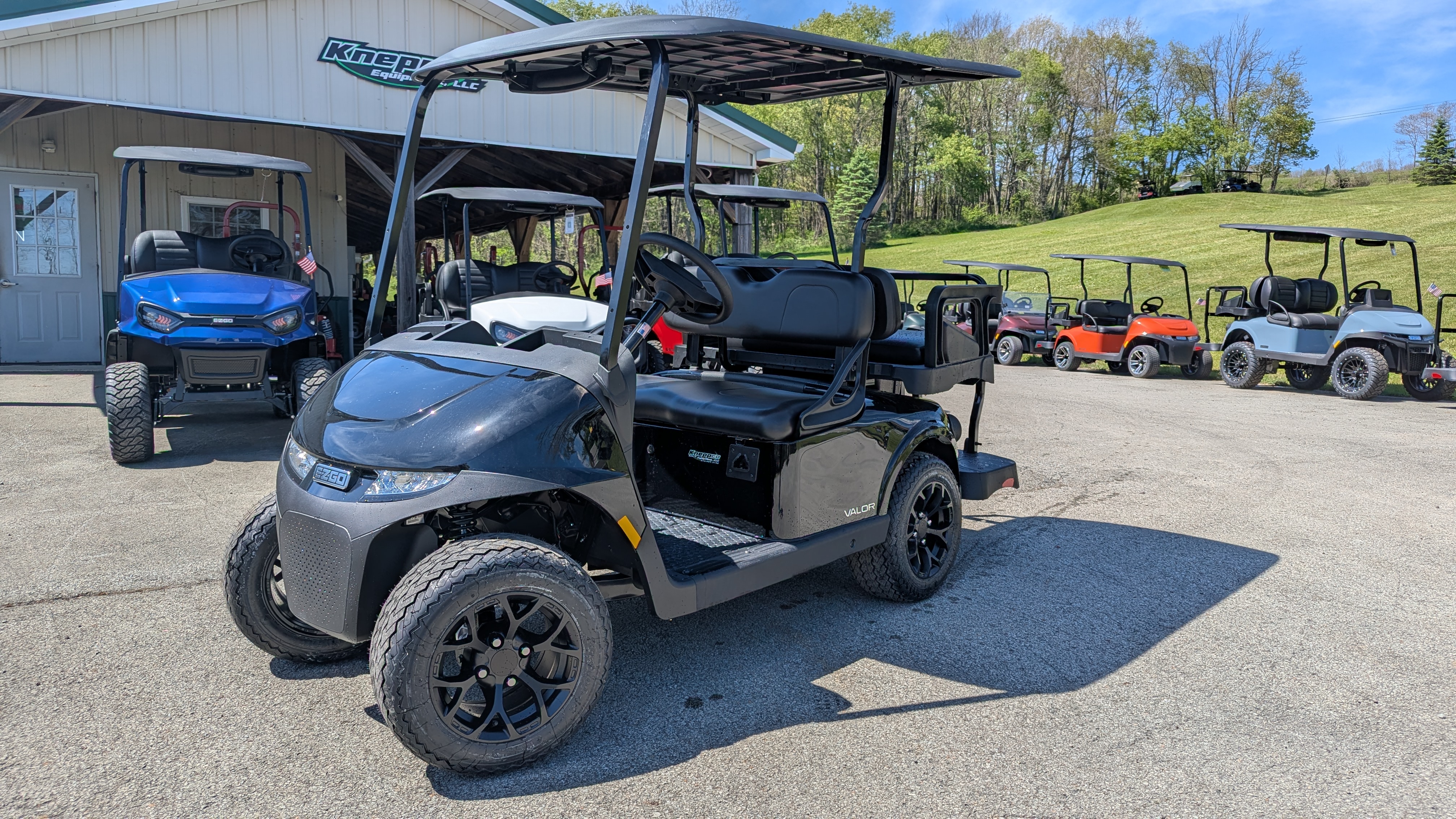 New 2026 E-Z-GO RXV 4 Valor S+ 48V for sale in Berlin, PA