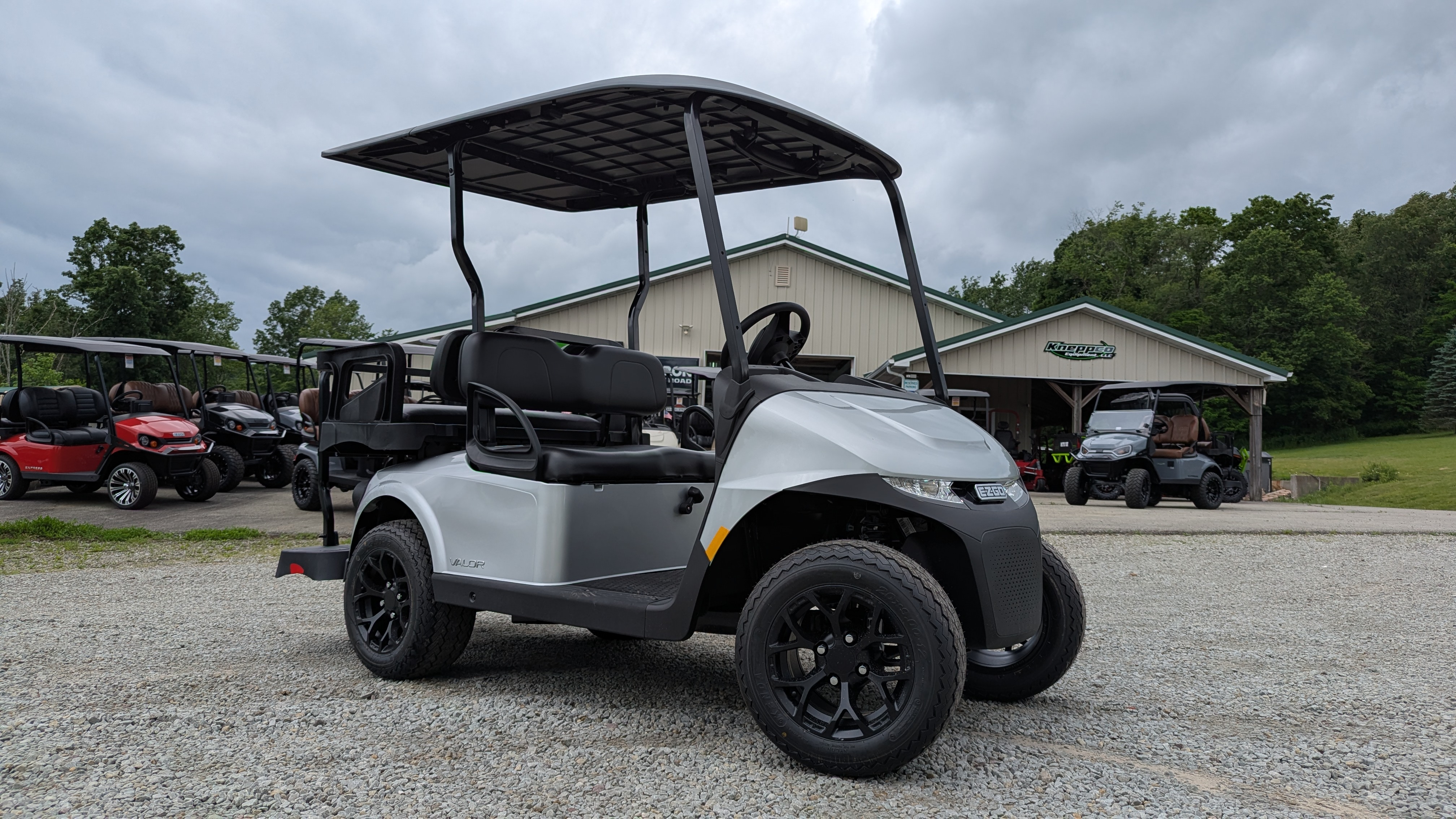 2027 E-Z-GO RXV 4 Valor S+ 13.5-hp Gas for Sale in Bruceton Mills, WV
