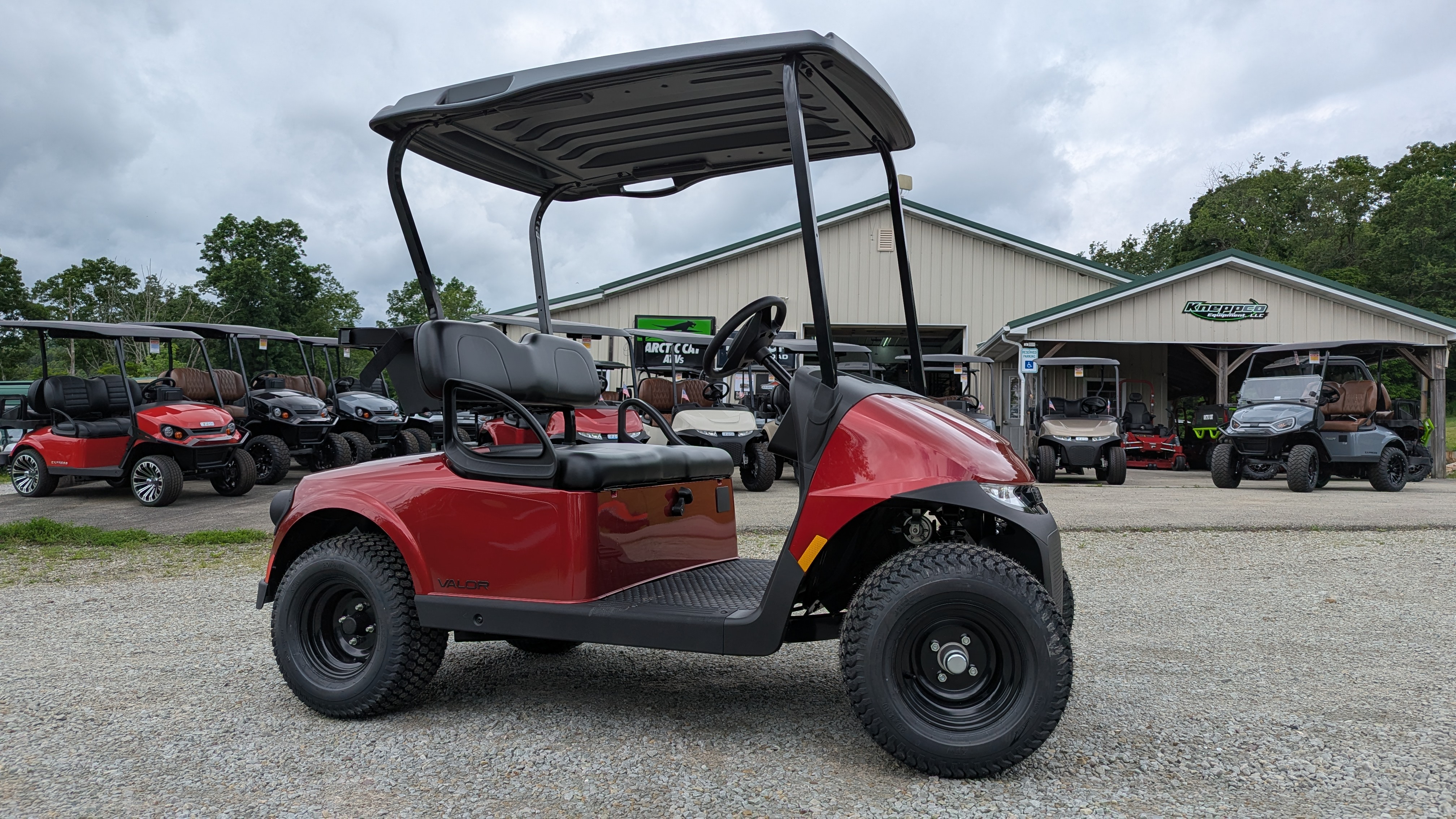 2027 E-Z-GO RXV 2 Valor S 13.5-hp Gas for Sale in Bruceton Mills, WV