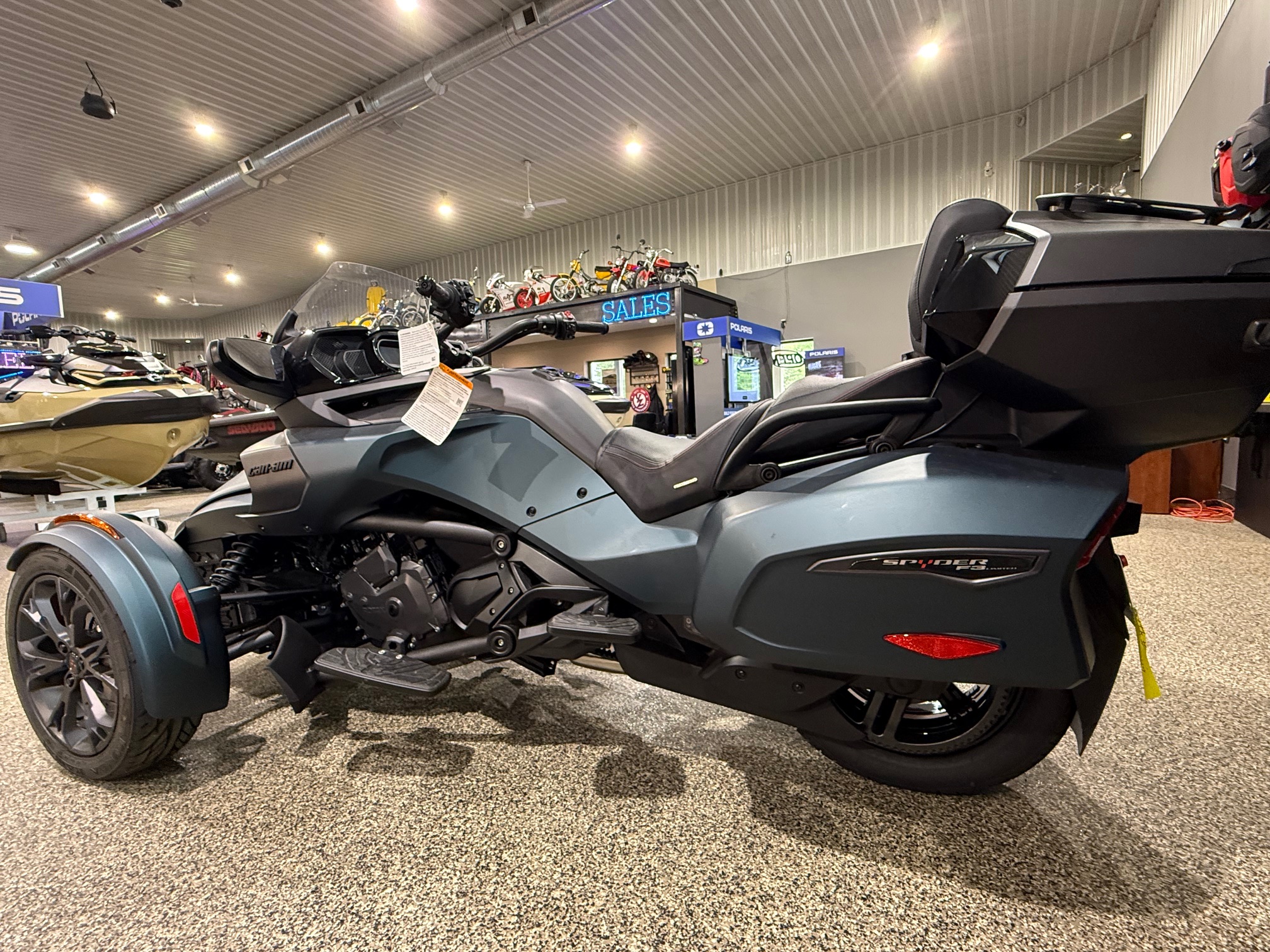 2023 Can-Am SPYDER F3 LIMITED SS - Photo 6