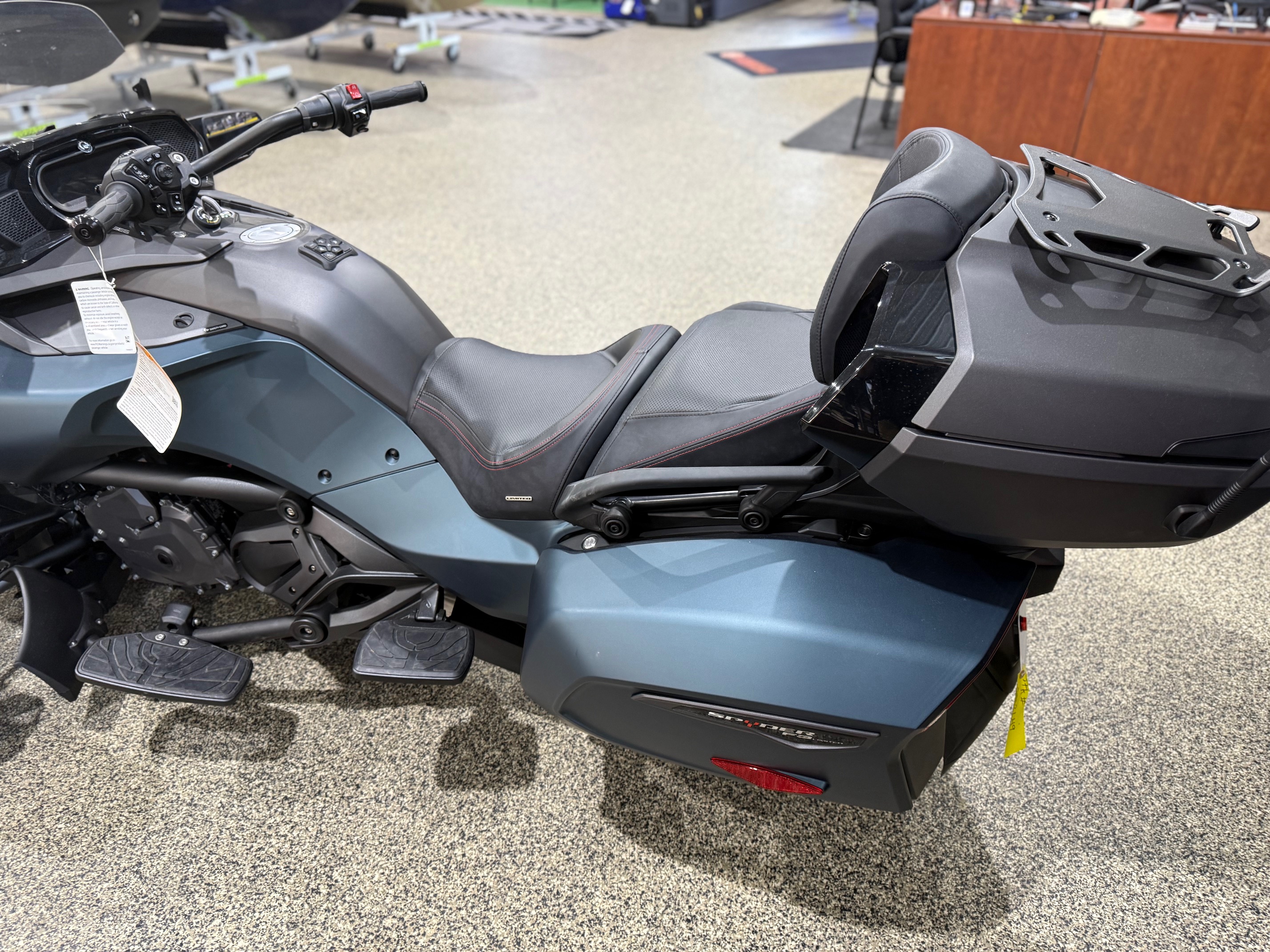 2023 Can-Am SPYDER F3 LIMITED SS - Photo 7