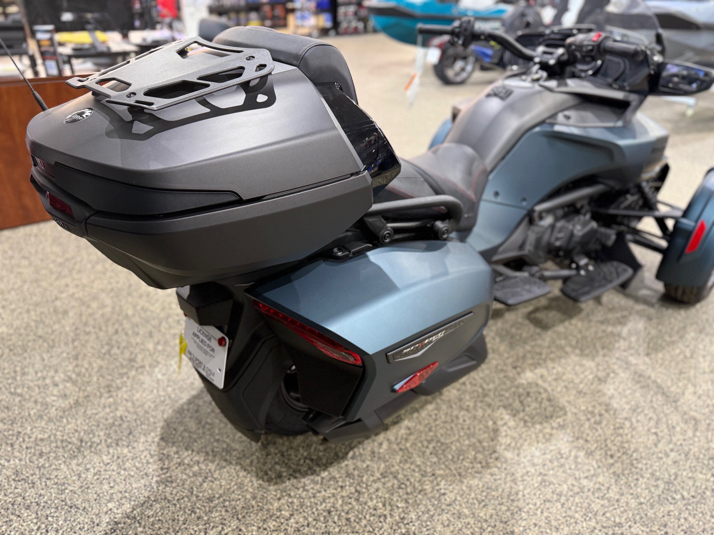 2023 Can-Am SPYDER F3 LIMITED SS - Photo 8