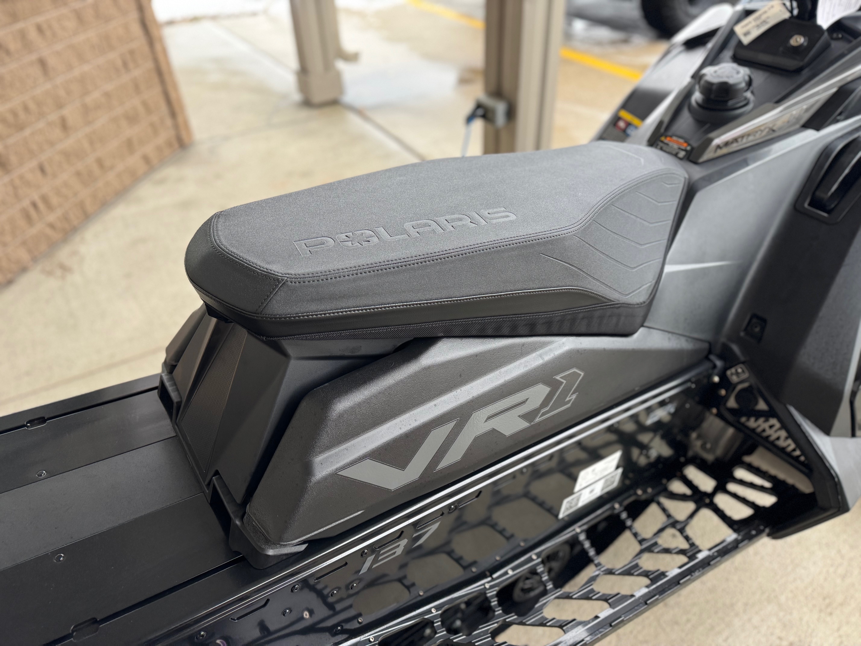 2024 Polaris 650 INDY VR1 137 7S - Photo 12