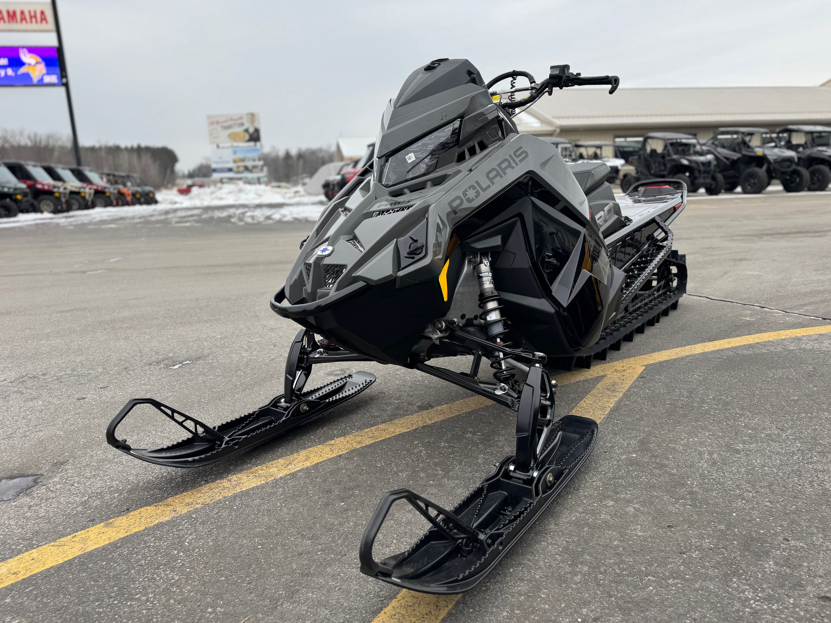 2024 Polaris 850 PRO RMK SLASH 165 - Photo 9